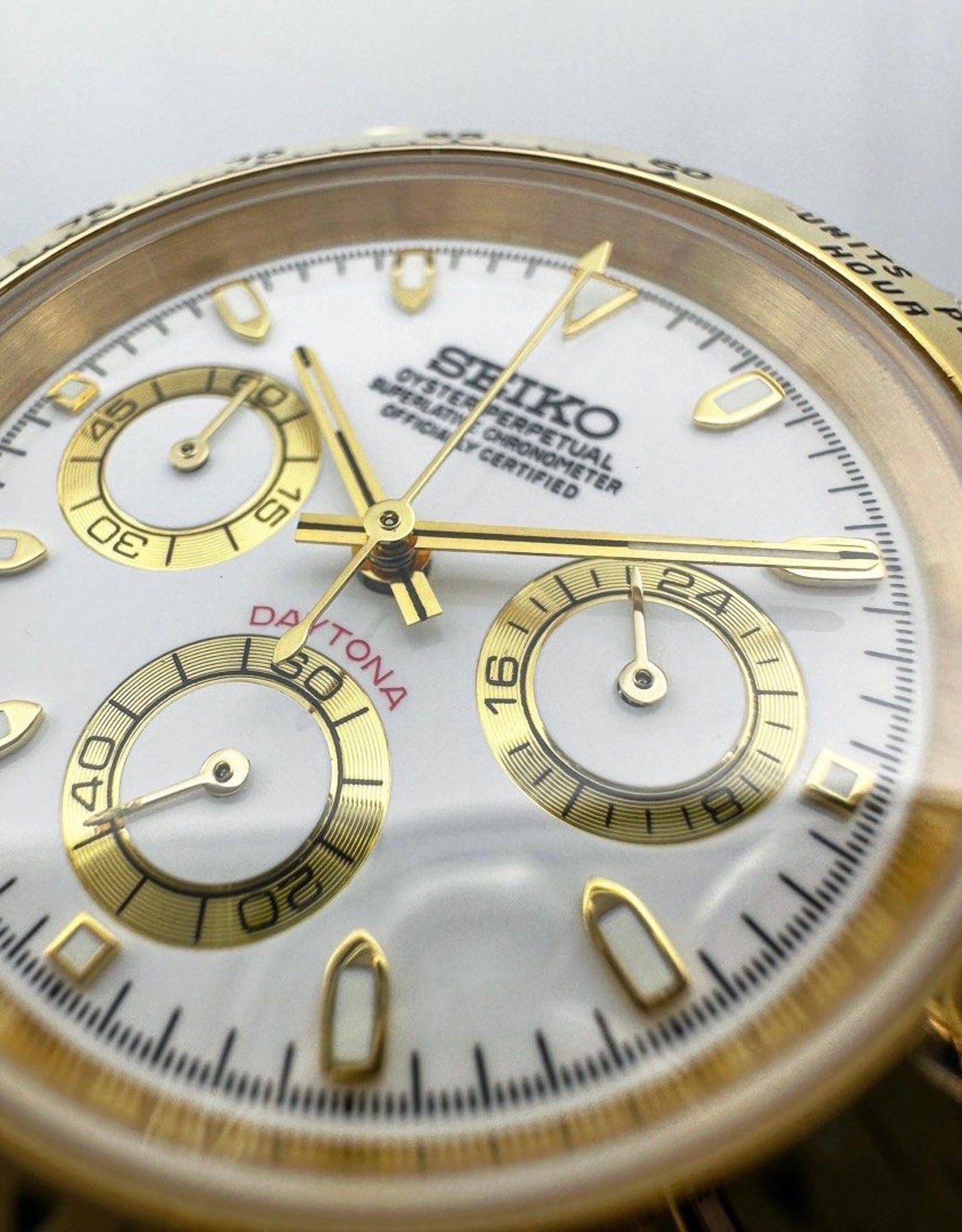 Seiko Daytona ‘Gold White Dial’ Mod 40