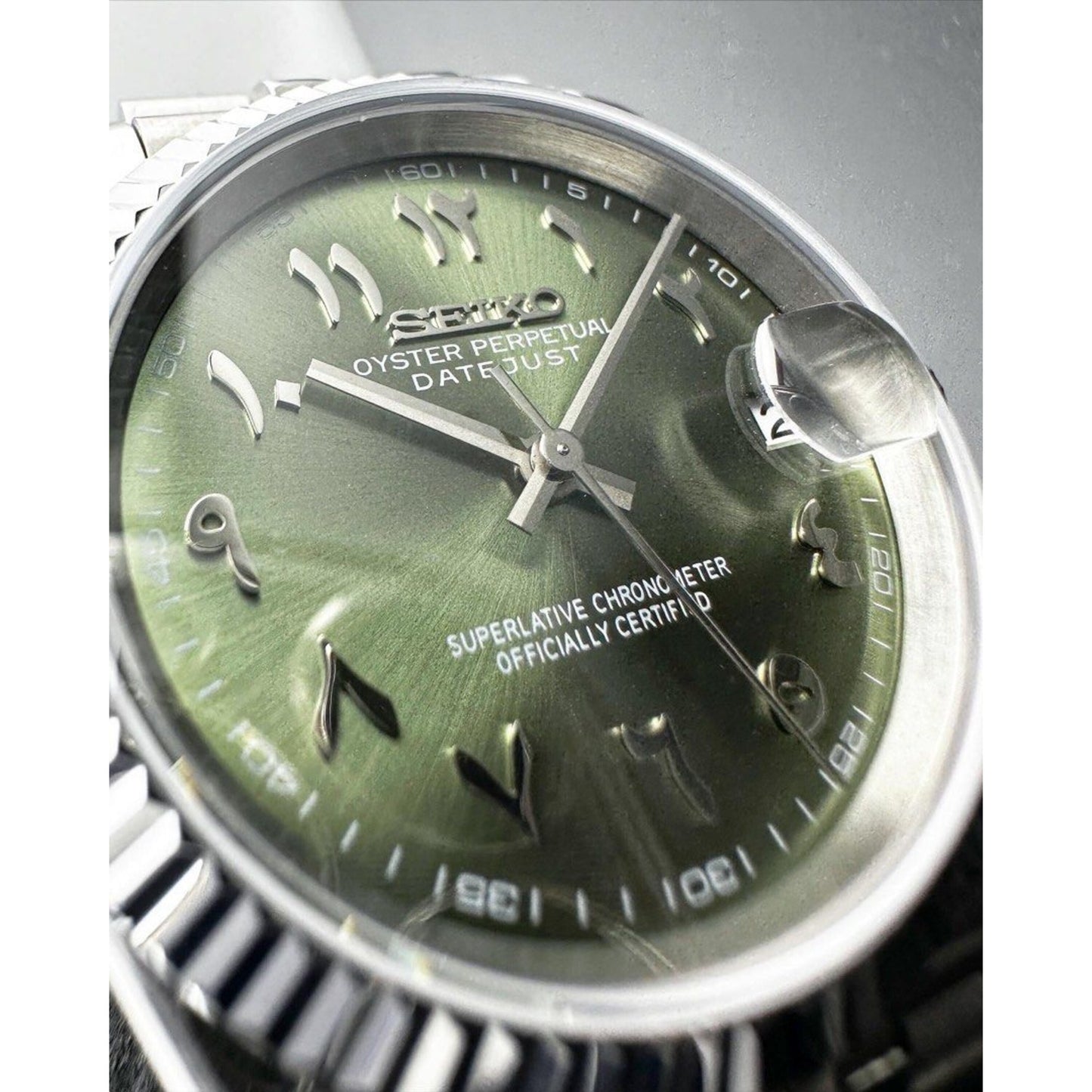 Seiko date-just Arabic Green dial 36/39