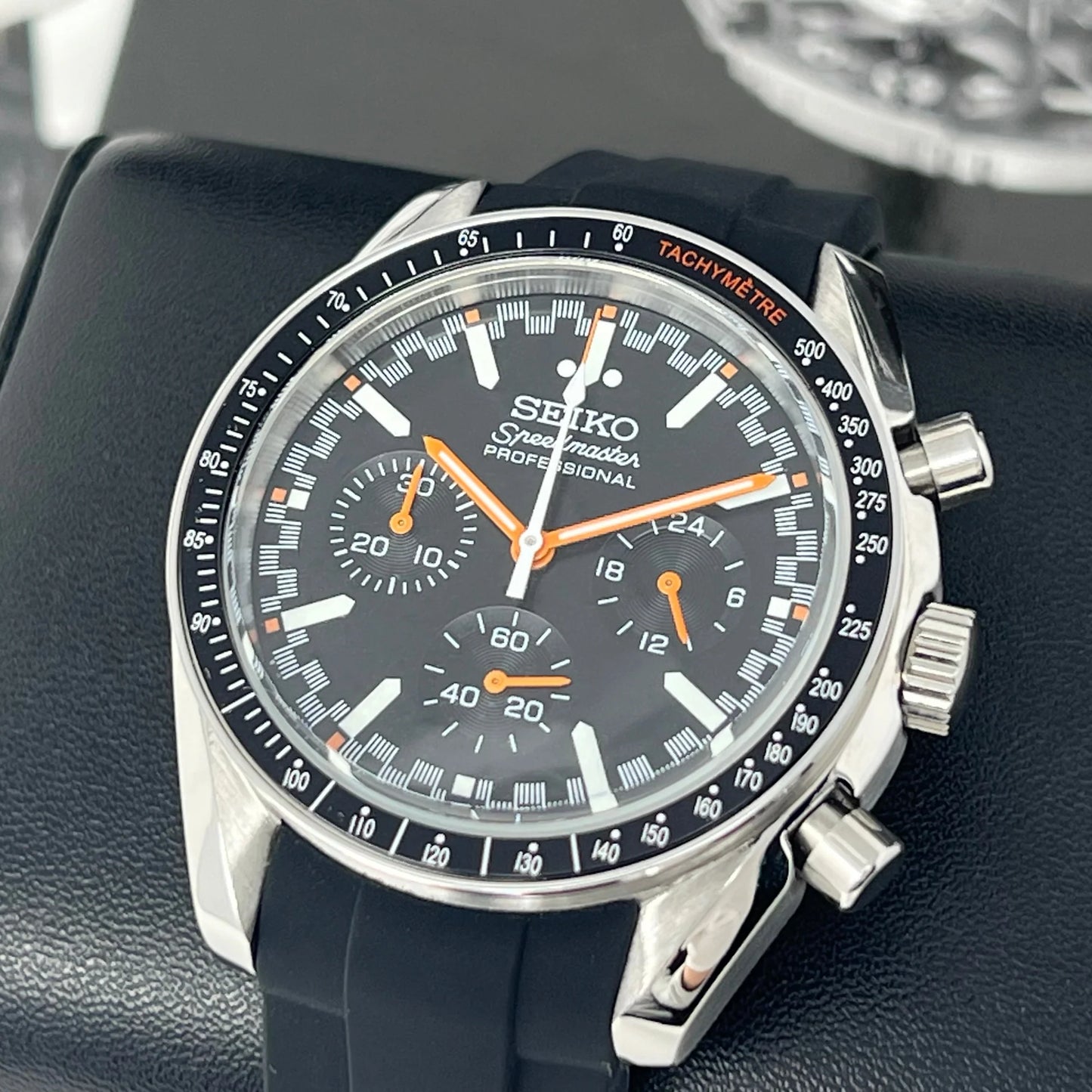 Seiko Speedmaster Mod ‘Black/Orange Dial’ Rubber Strap 40
