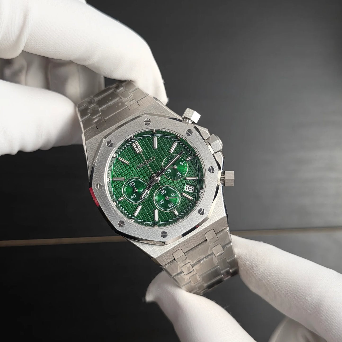 Seiko Royal Oak Mod ‘Chronograph Green Dial’ 42