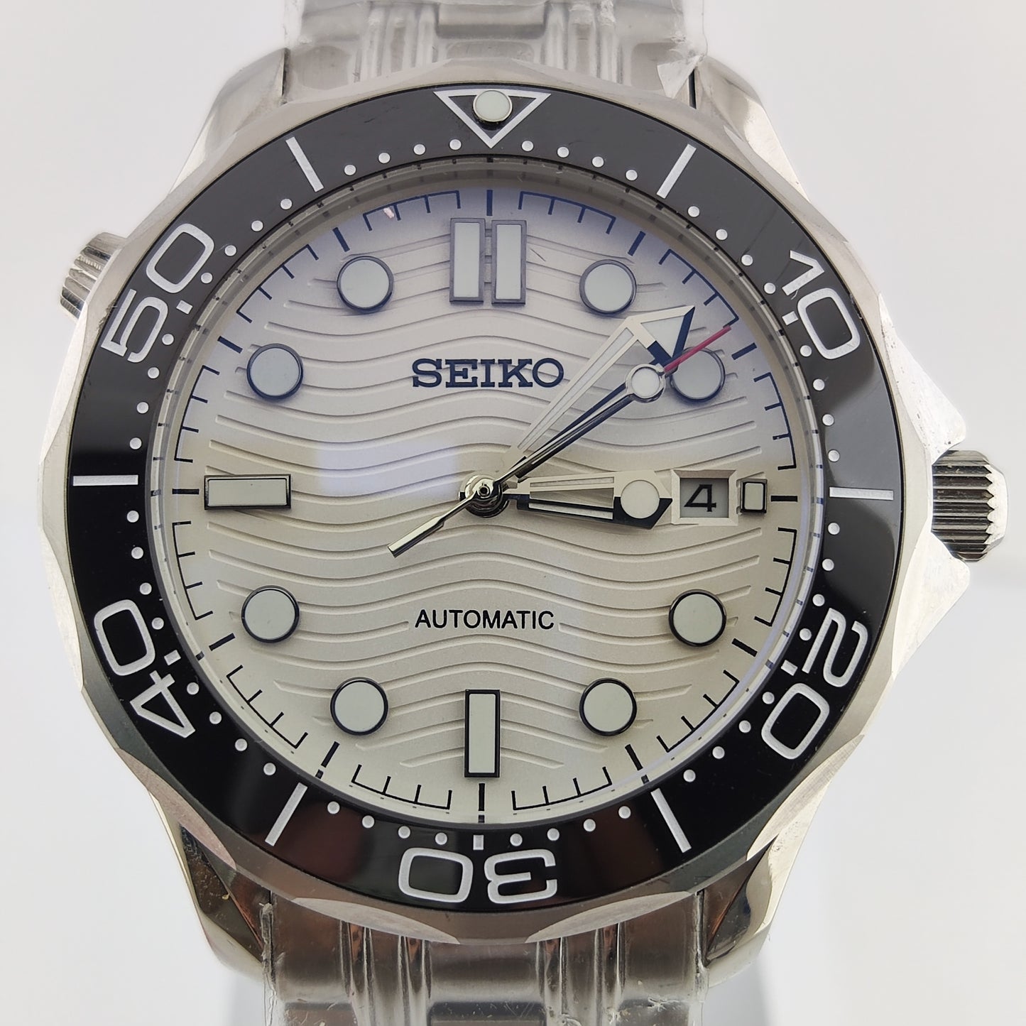 Seiko Seamaster 42- Black/ White Dial