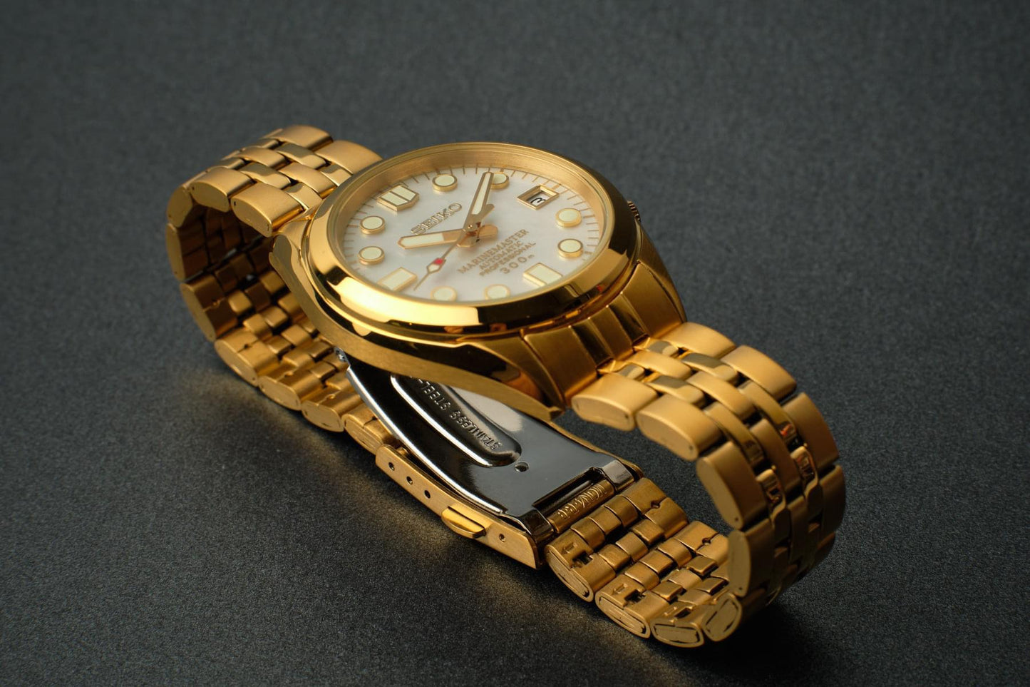 Seiko 300m Marine Master Gold 36