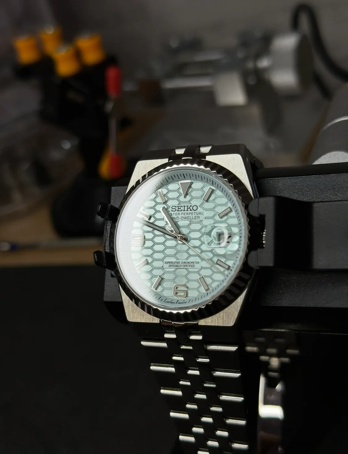 Seiko Land-Dweller Mod ‘Ice Blue Honeycomb Dial’ 39mm