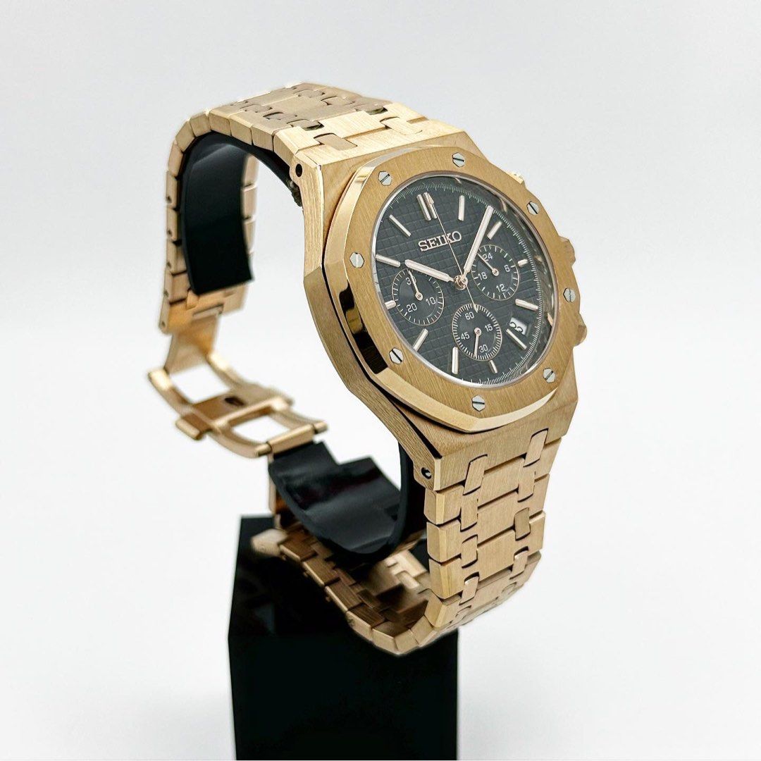 Gold “SEIKOAK” Chronograph Black Dial 42