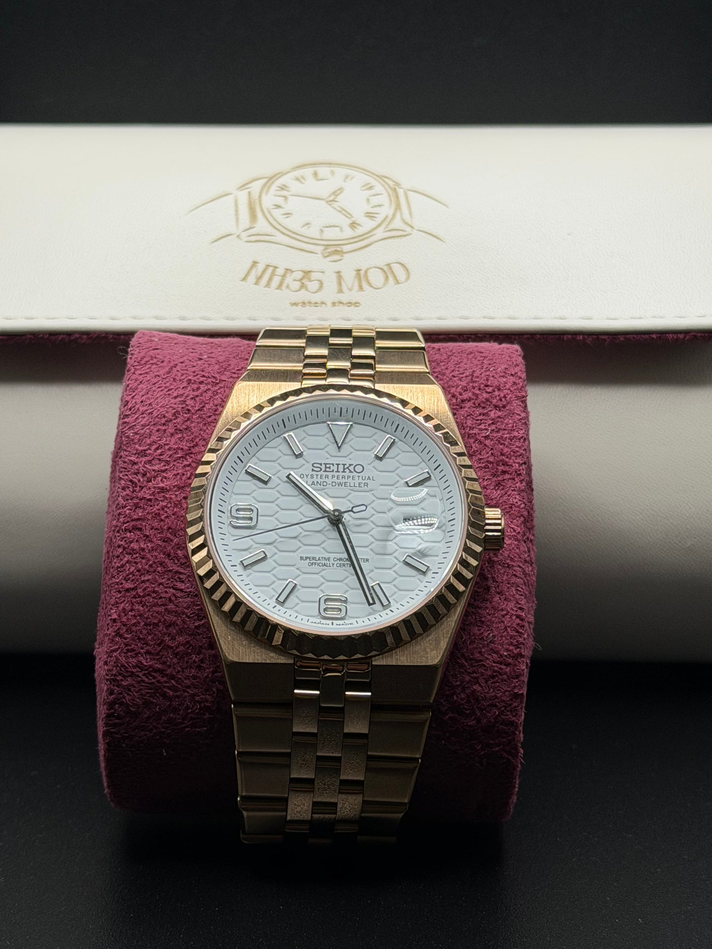 Seiko Land-Dweller Mod ‘Rose Gold/ Honeycomb White Dial’ 36/40