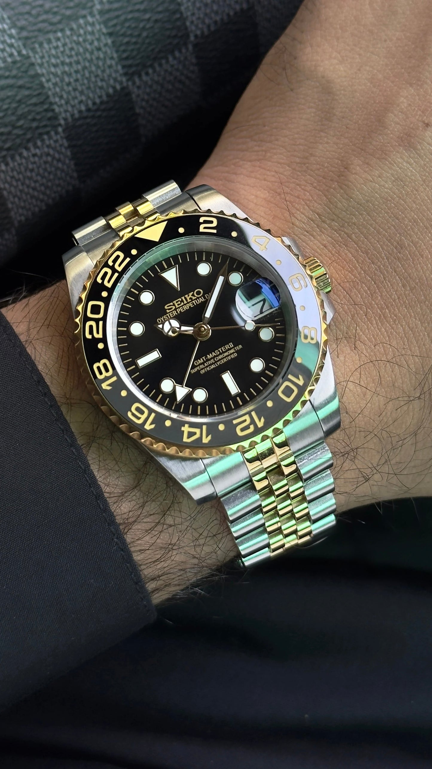 Seiko Gold Two-tone Bruce Wayne GMT-Master II Mod 40