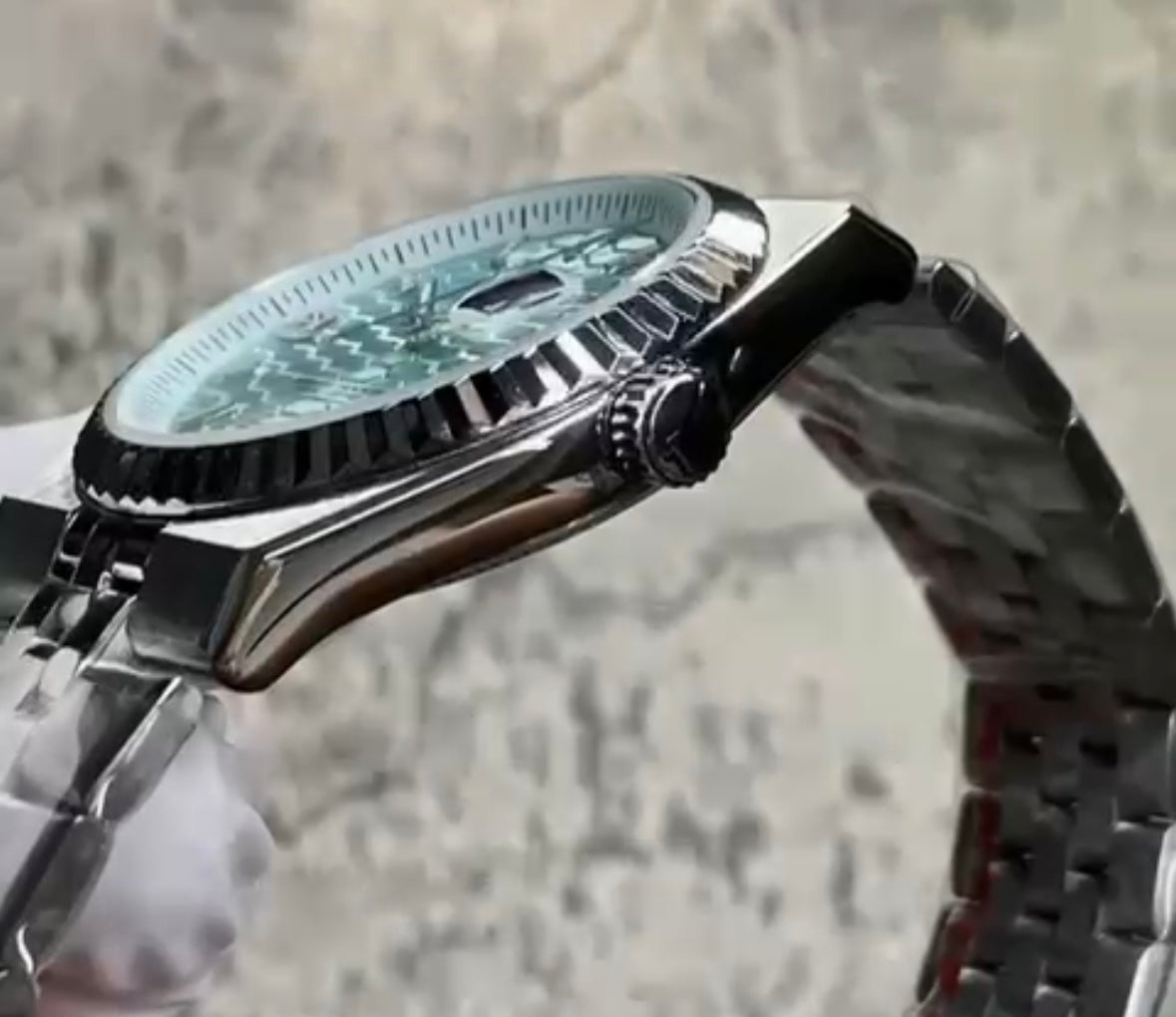 Seiko Land- Dweller Mod Ice Blue Dial 36/39mm