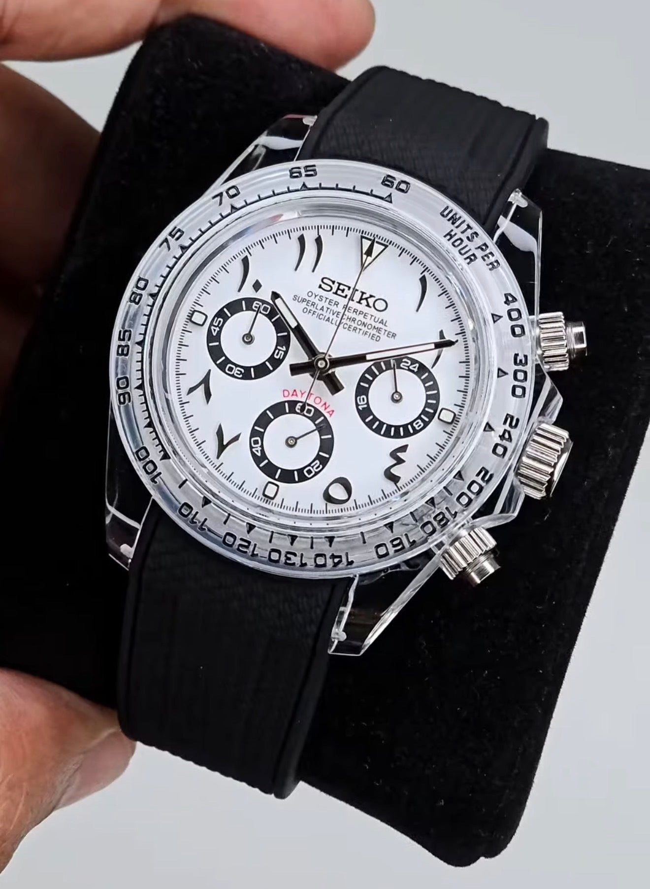 Seiko Daytona Mod ‘Acrylic Arabic Panda Dial’ 40