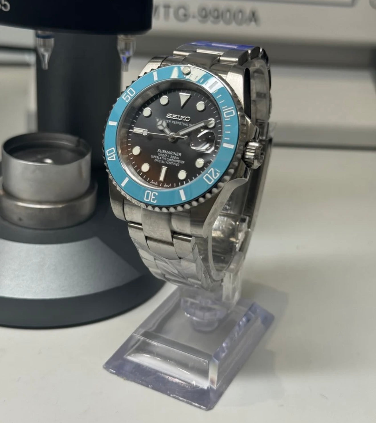 Seiko Submariner Mod ‘Steel/Sky Blue Bezel’ 40