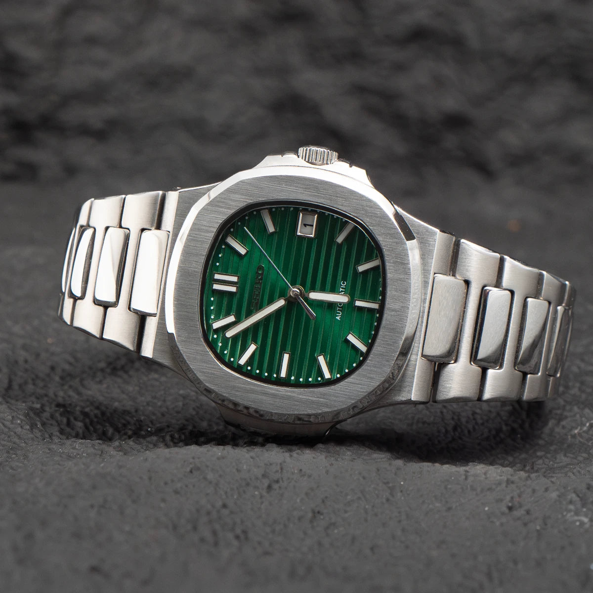 Custom 3 watch order