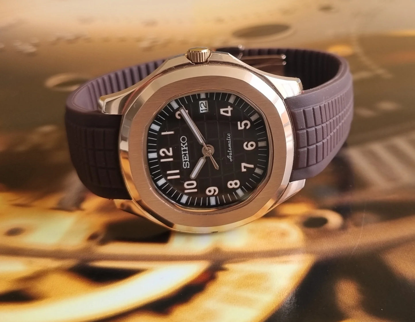 Custom Seikonaut Rose Gold - Namoki Logo