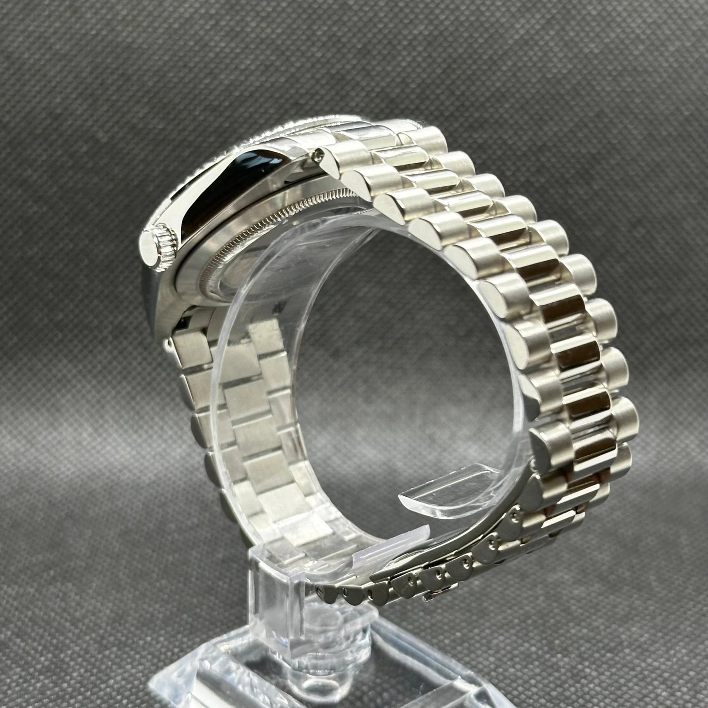 Seiko Day-date mod ‘White Roman Dial’