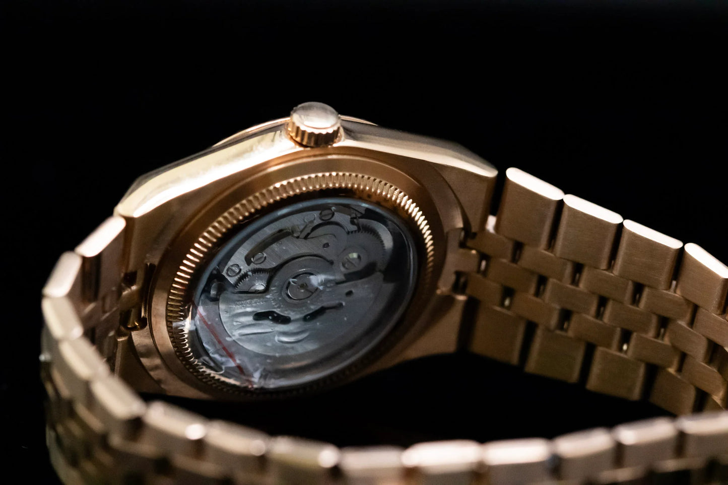 Seiko Land-Dweller Mod ‘Rose Gold/ Honeycomb White Dial’ 39