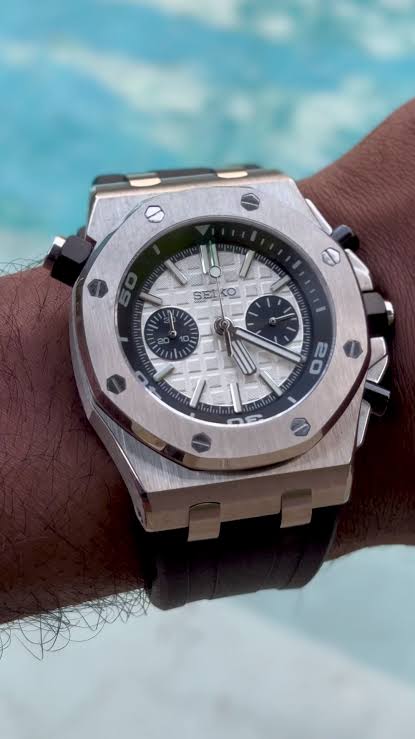 Seiko Royal Oak Mod Offshore Chronograph ‘Panda Black Strap’ 45