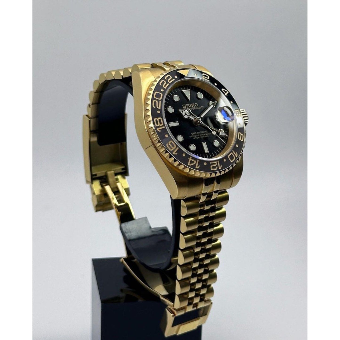 Seiko Gold ‘Bruce Wayne’ GMT- Master II Mod 40