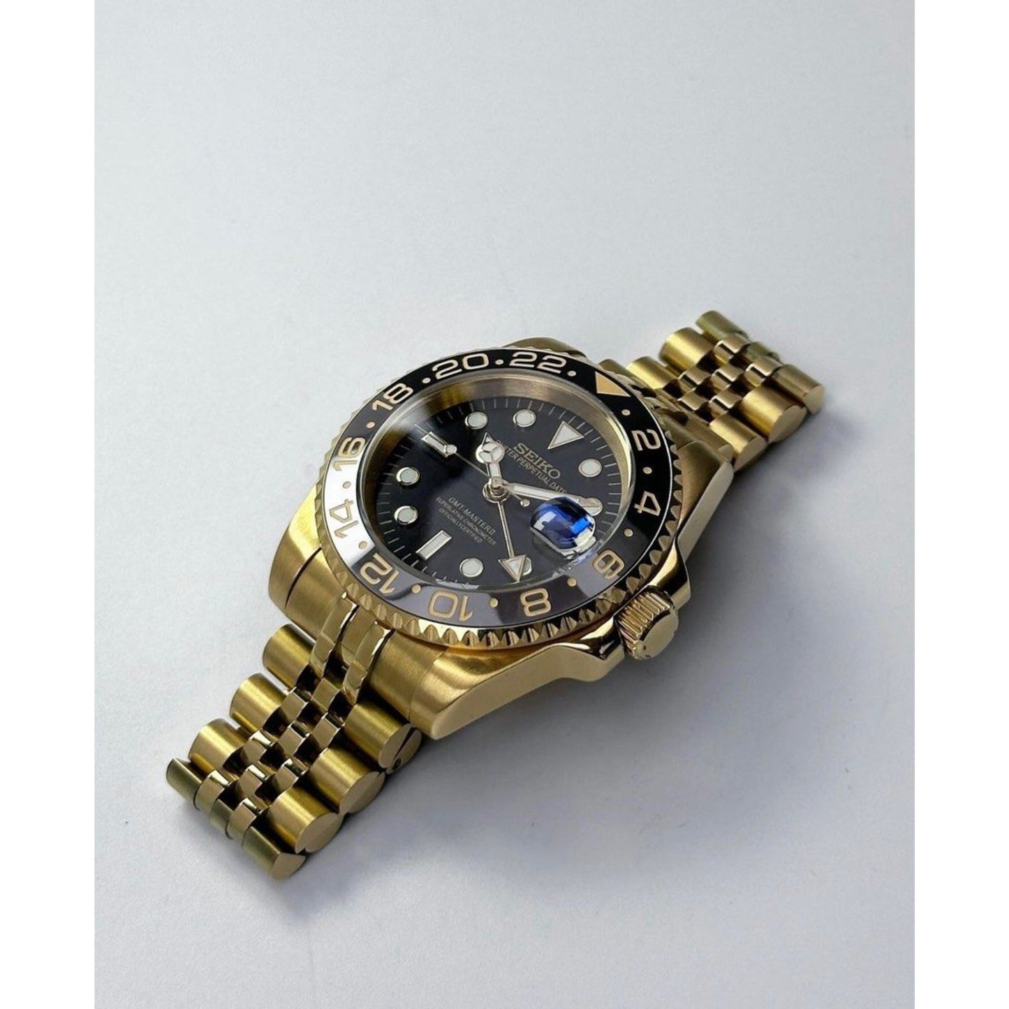 Seiko Gold ‘Bruce Wayne’ GMT- Master II Mod 40