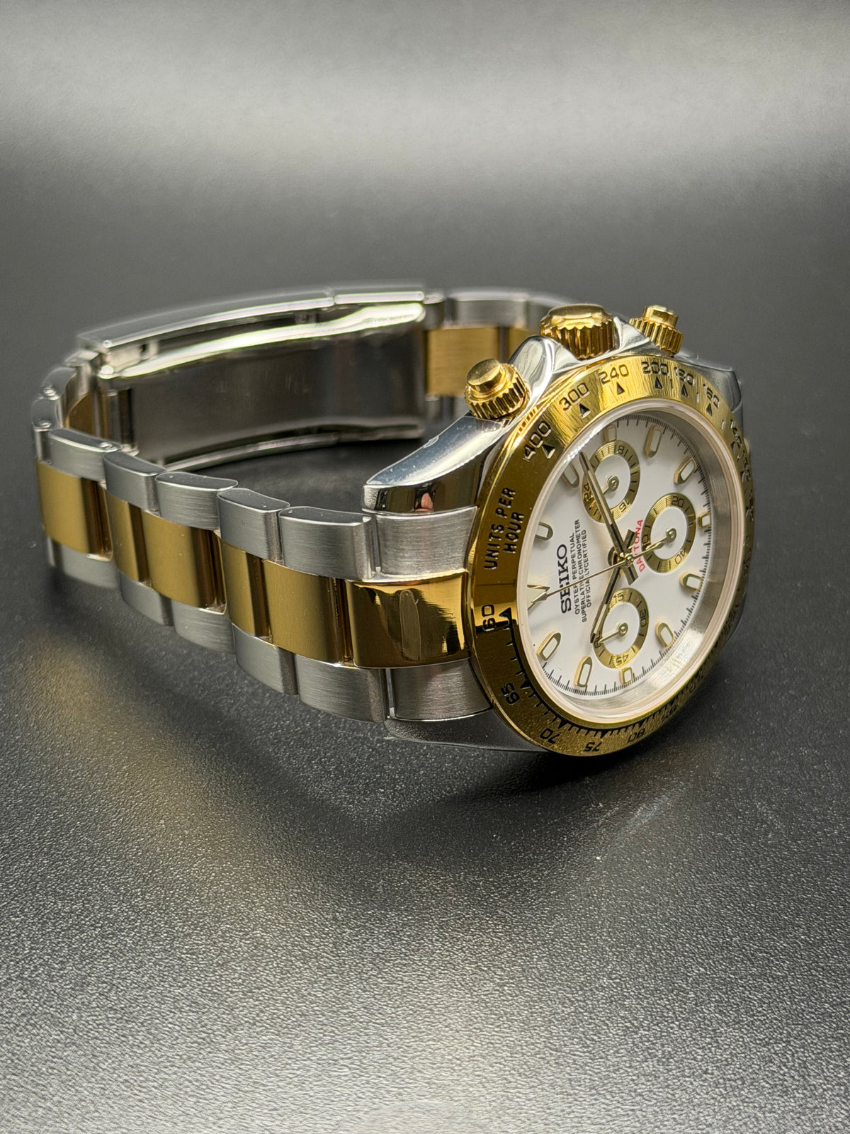 Seiko Daytona Mod ‘Gold Two-Tone White Dial’ 40