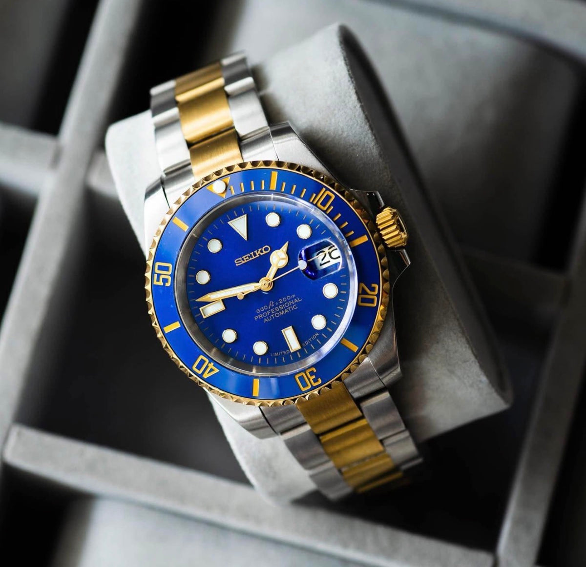Seiko Diver Mod ‘Gold Two-tone Bluesy’ 40