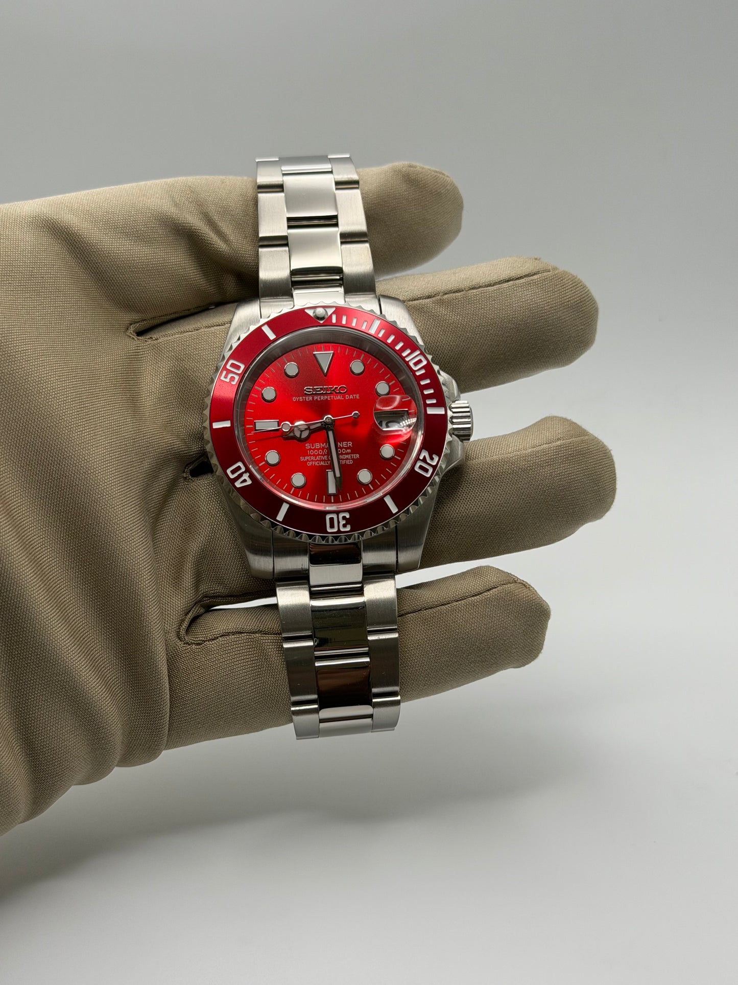 Seiko Submariner Mod Steel ‘Red Edition’ 40