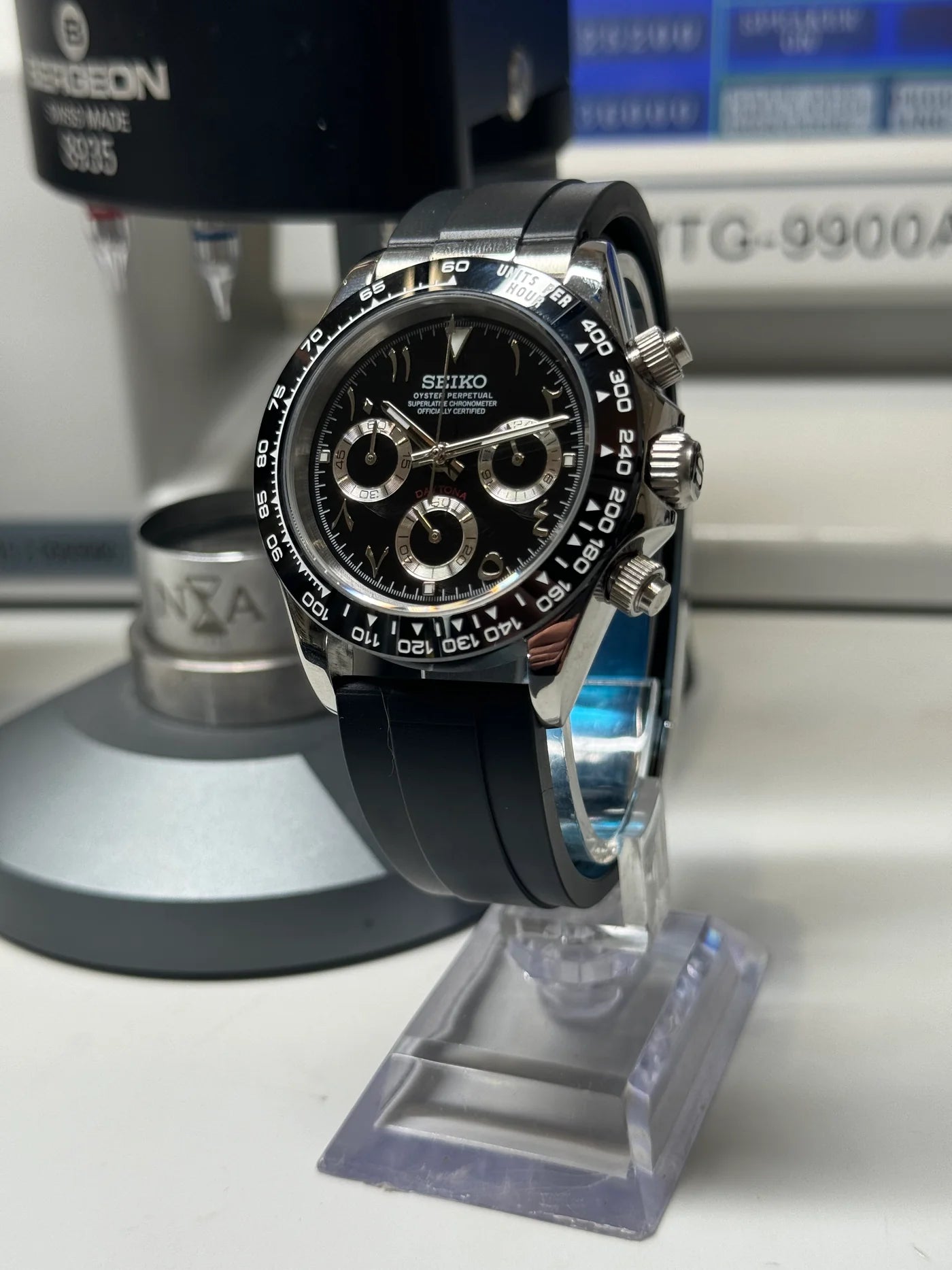 Seiko Daytona Mod Oysterflex ‘Godzilla Black Arabic Dial’ 40