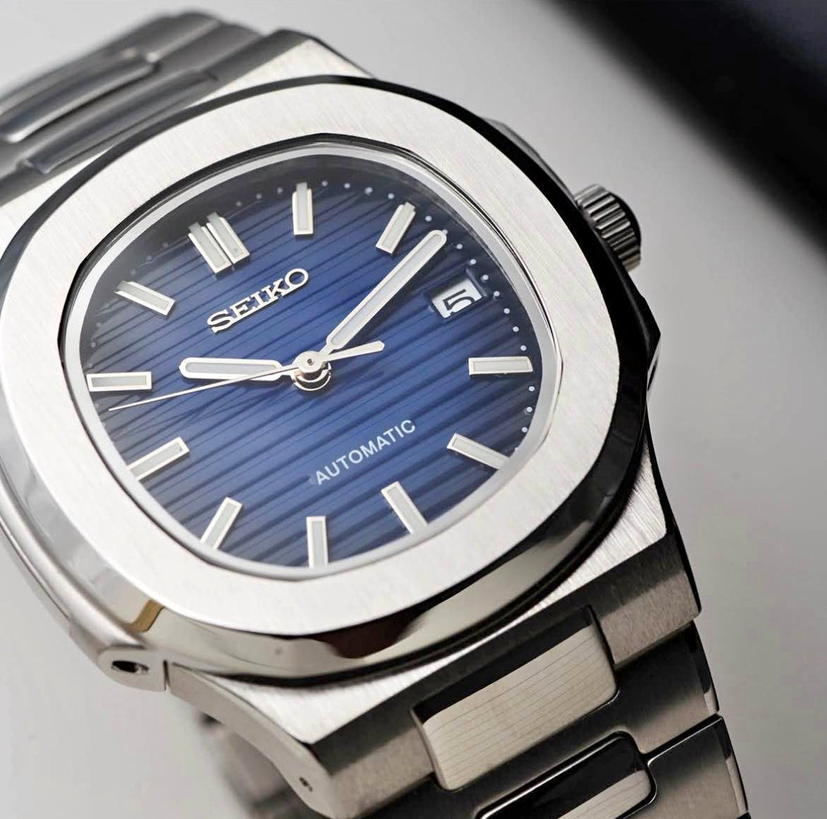 Seiko Nautilus 5711 Homage Watch – Blue Dial, NH35 Automatic, 40mm
