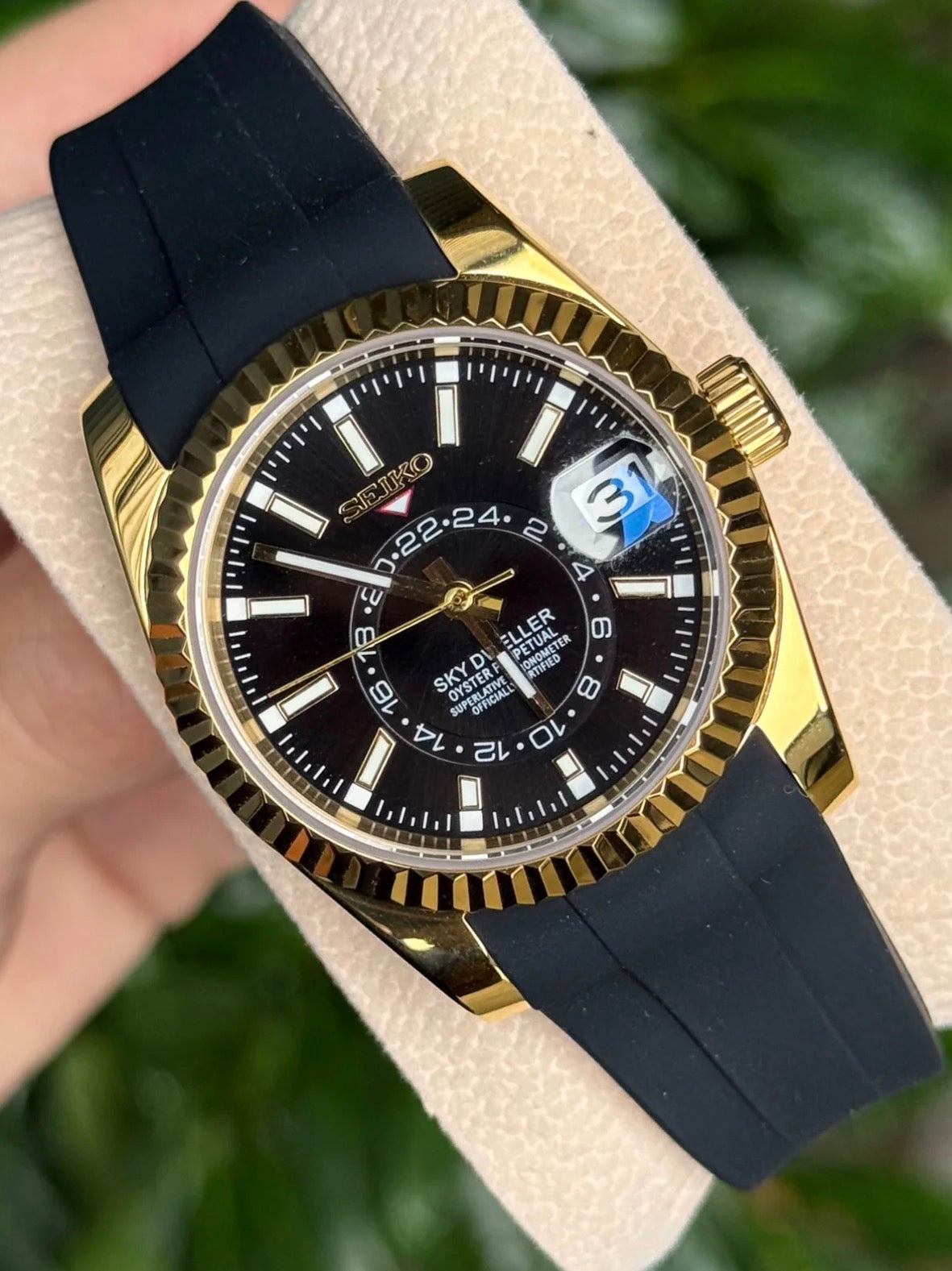 Seiko Sky-Dweller Mod ‘Gold/ Black Dial Rubber Strap’ 40