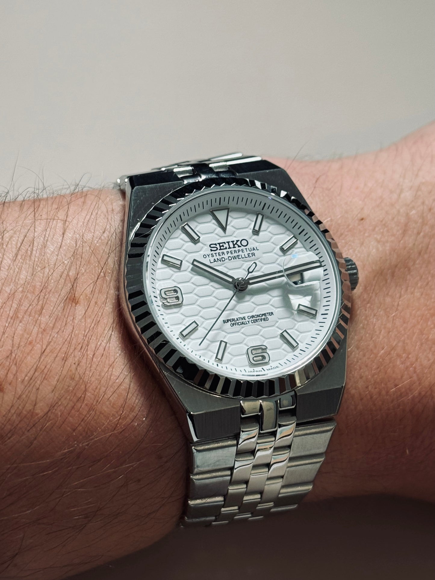 Seiko ‘Land- Dweller’ White Honeycomb Dial Mod 36/39