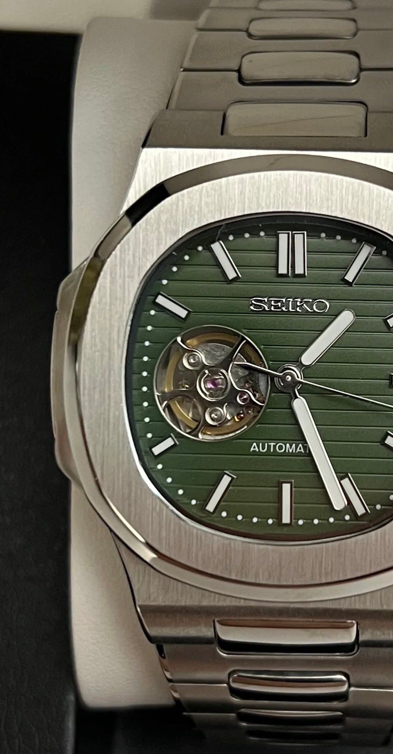 Seiko Nautilus Mod ‘Silver Steel Open Heart’ 40