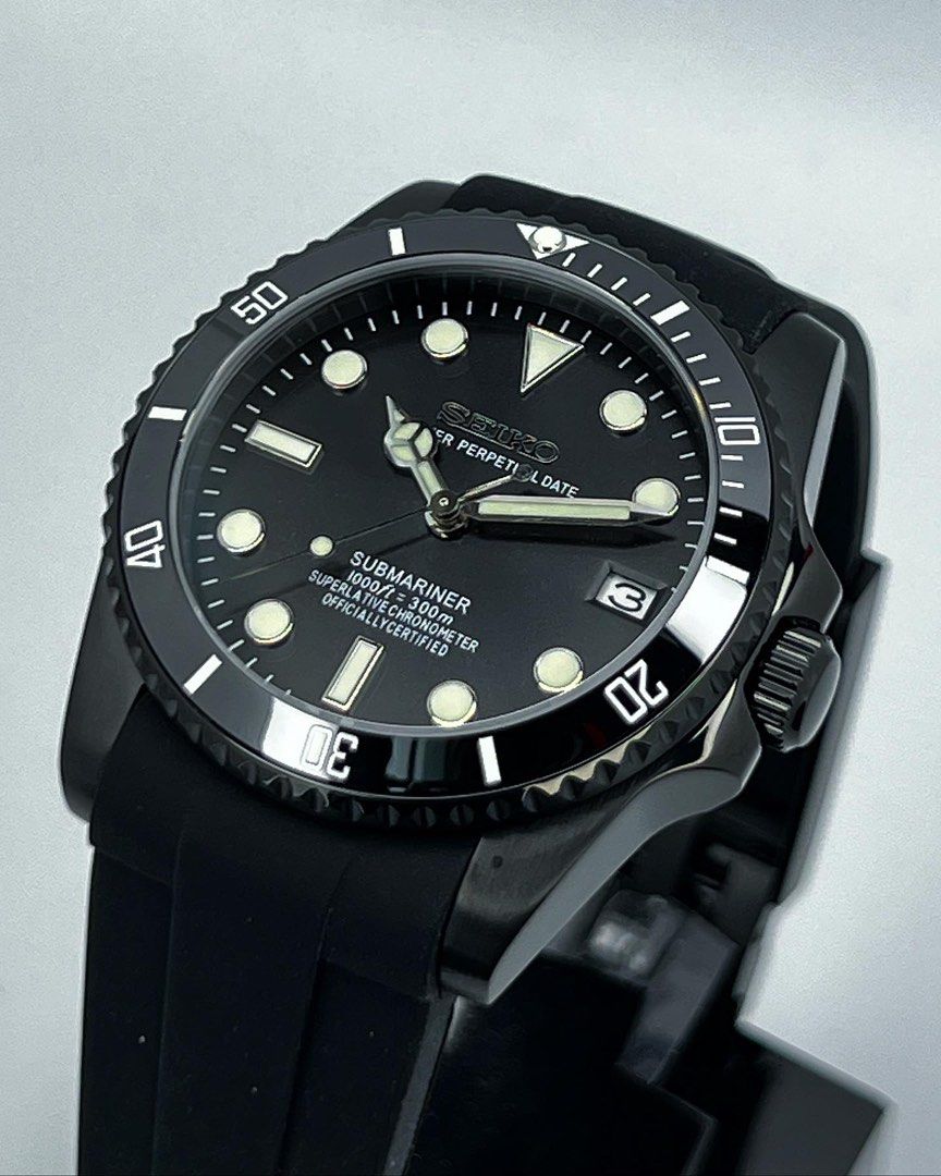 Seiko Submariner Mod ‘All Black/ Rubber Strap‘ 40