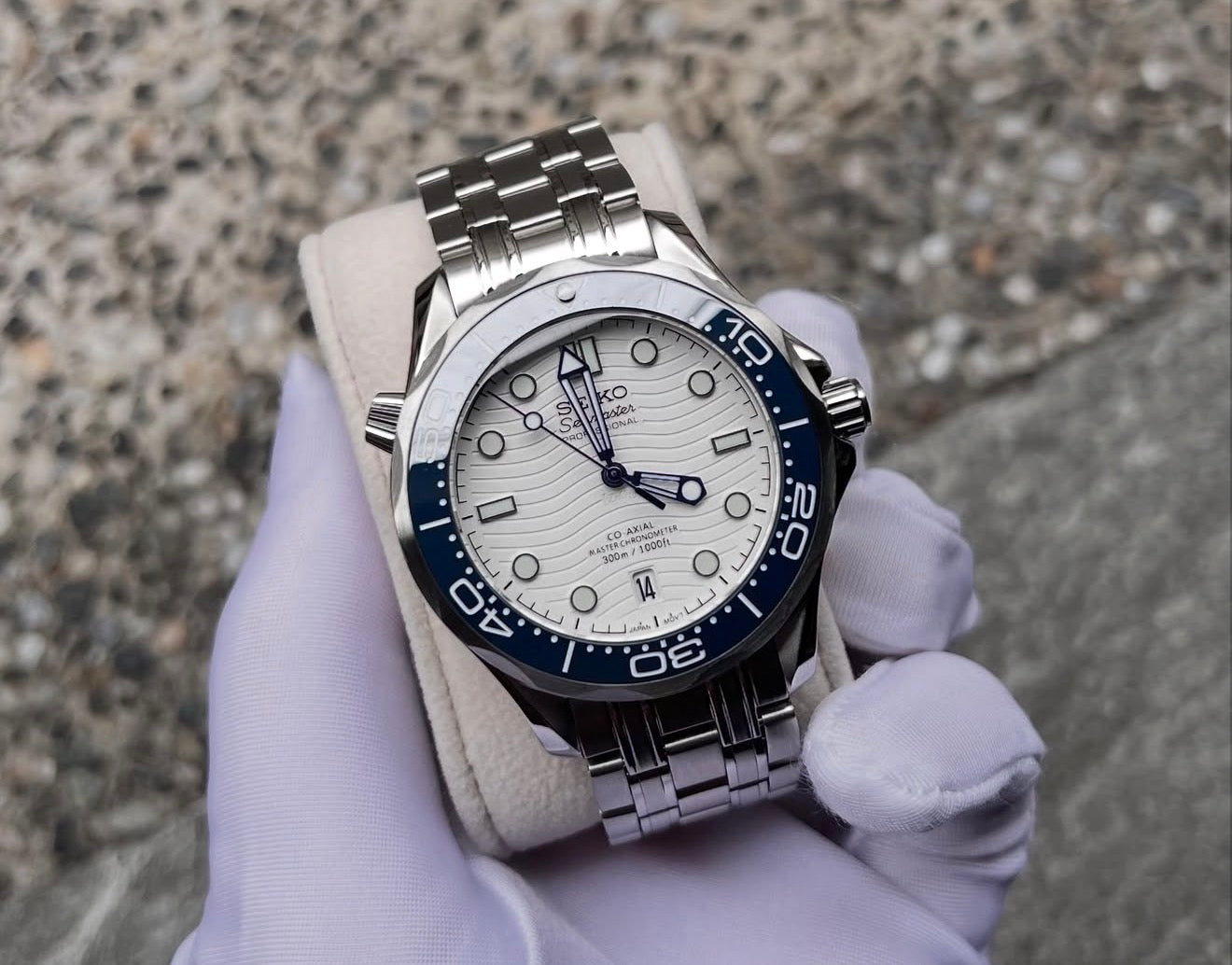 Seiko Seamaster Mod ‘Navy Blue Bezel/White Dial’ 42