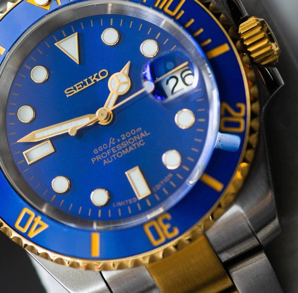 Seiko Diver Mod ‘Gold Two-tone Bluesy’ 40