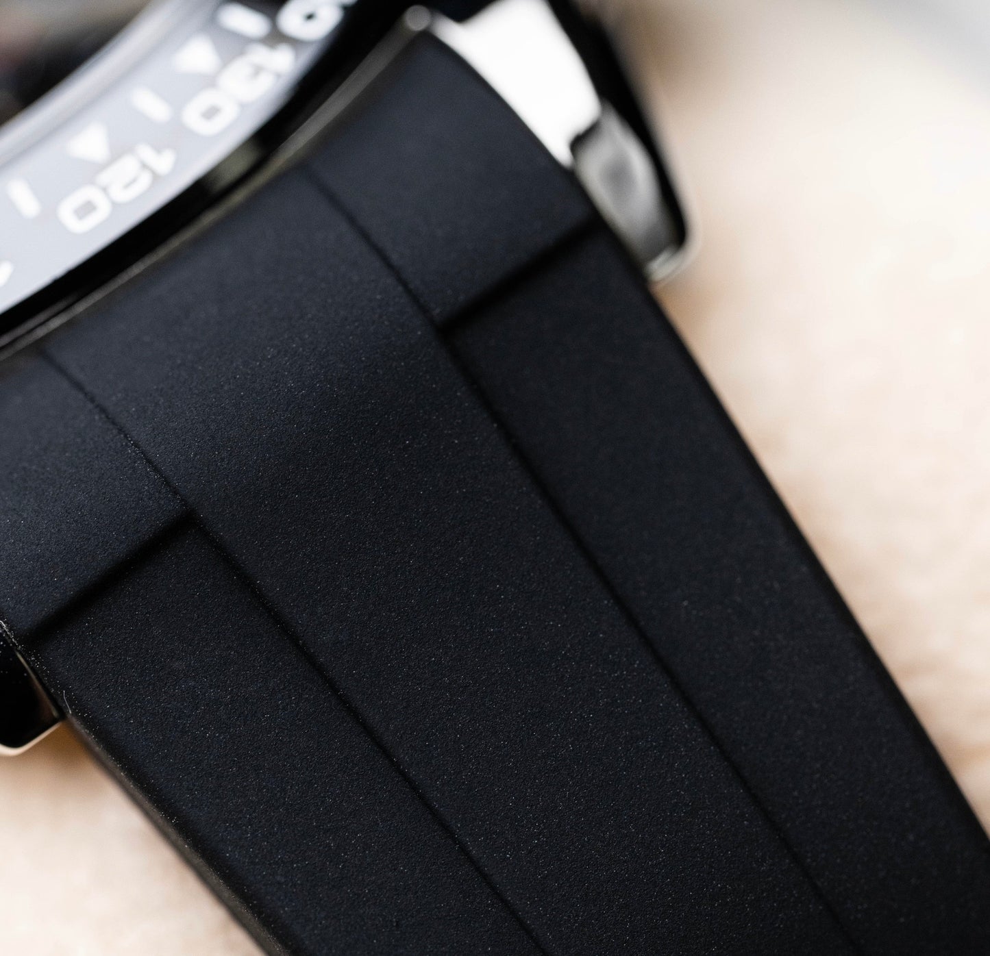 Seiko Daytona Mod ‘Ghost’ Black Rubber Strap 40