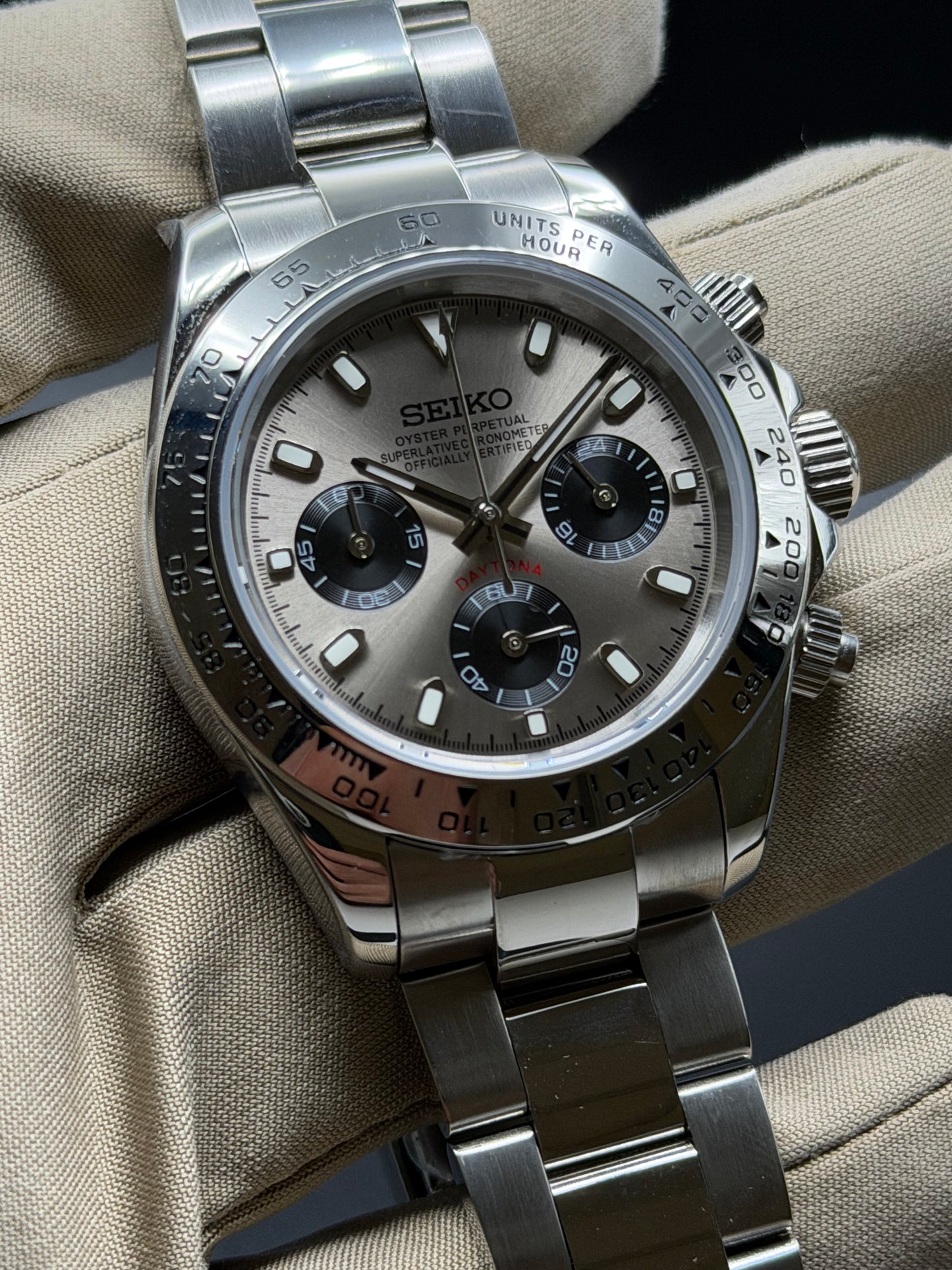 Seiko Daytona Mod ‘Silver Bezel Ghost’ 40