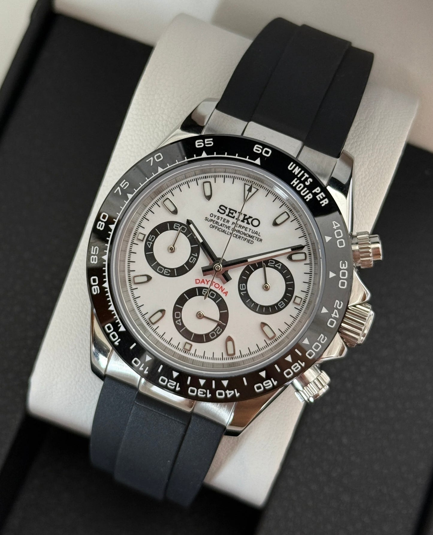 Seiko Daytona Mod ‘Panda Oyster-flex’ 40