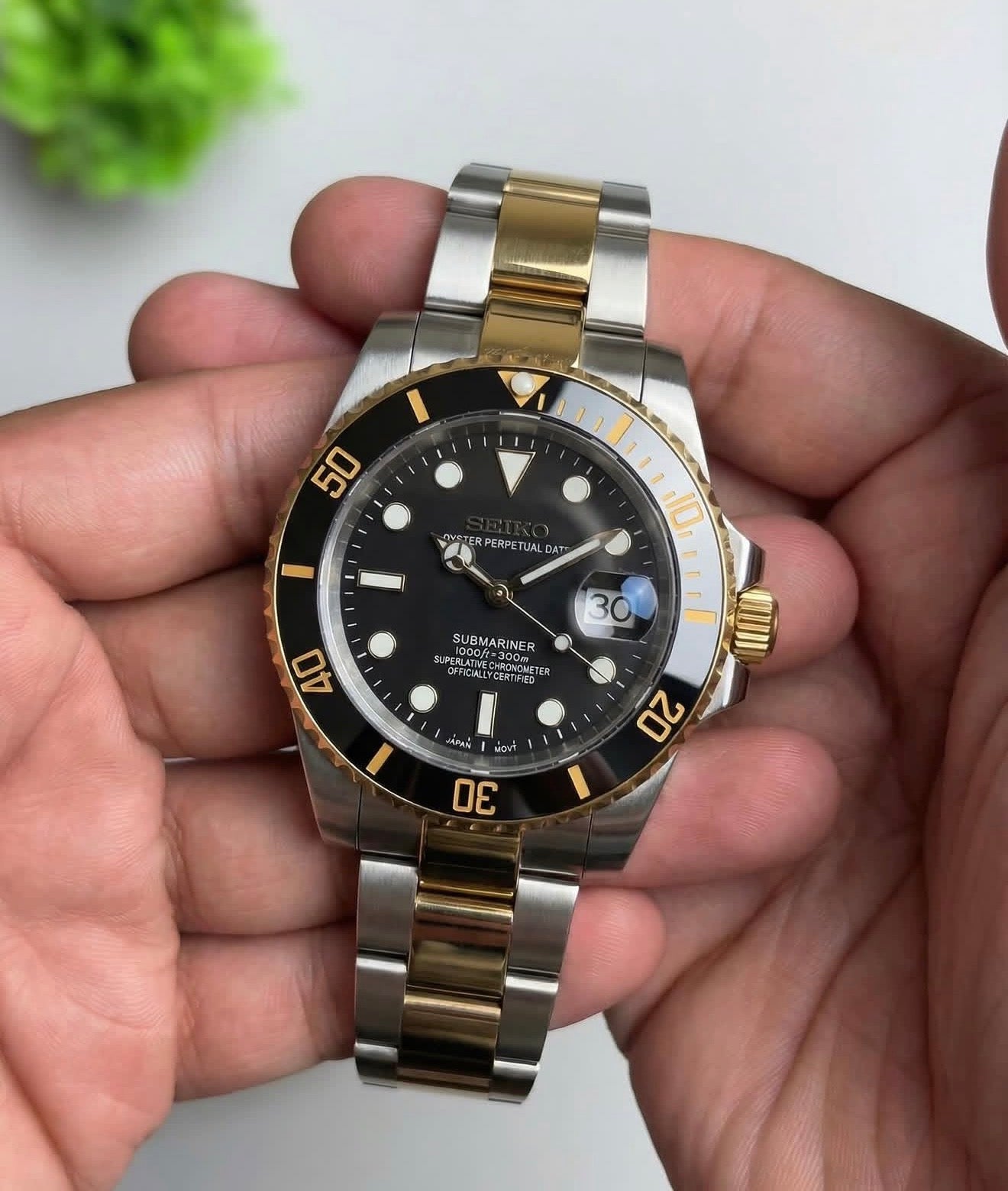Seiko Submariner Mod ‘Gold 2-tone Black Dial’ 40