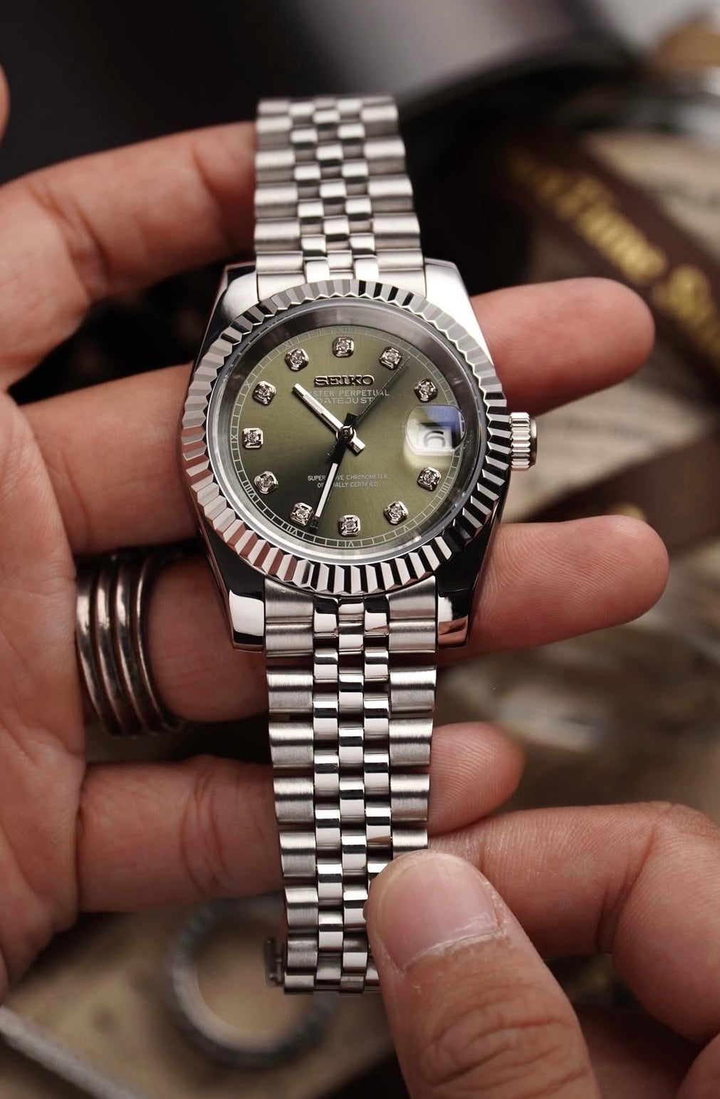 Seiko Date-just Mod ‘Olive Green Diamond Dial’ 36/39
