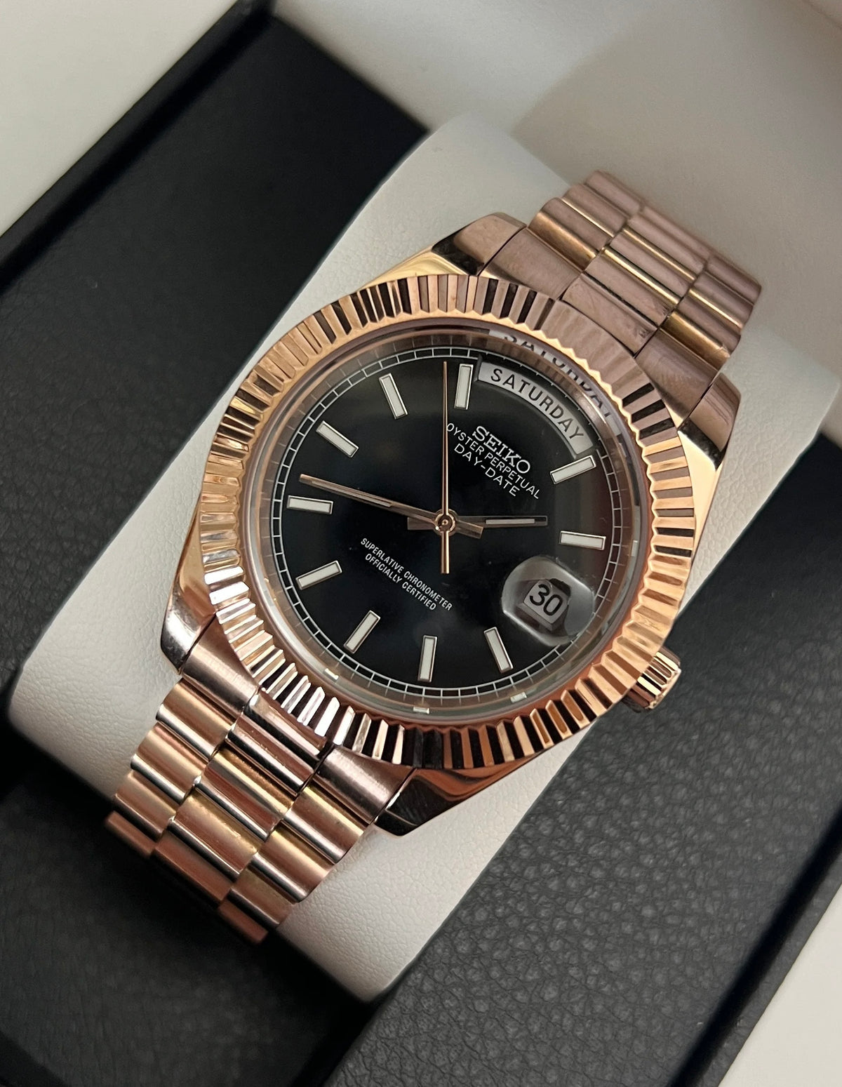 Seiko Day-date Mod ‘Rose Gold Black Dial‘ 36/39