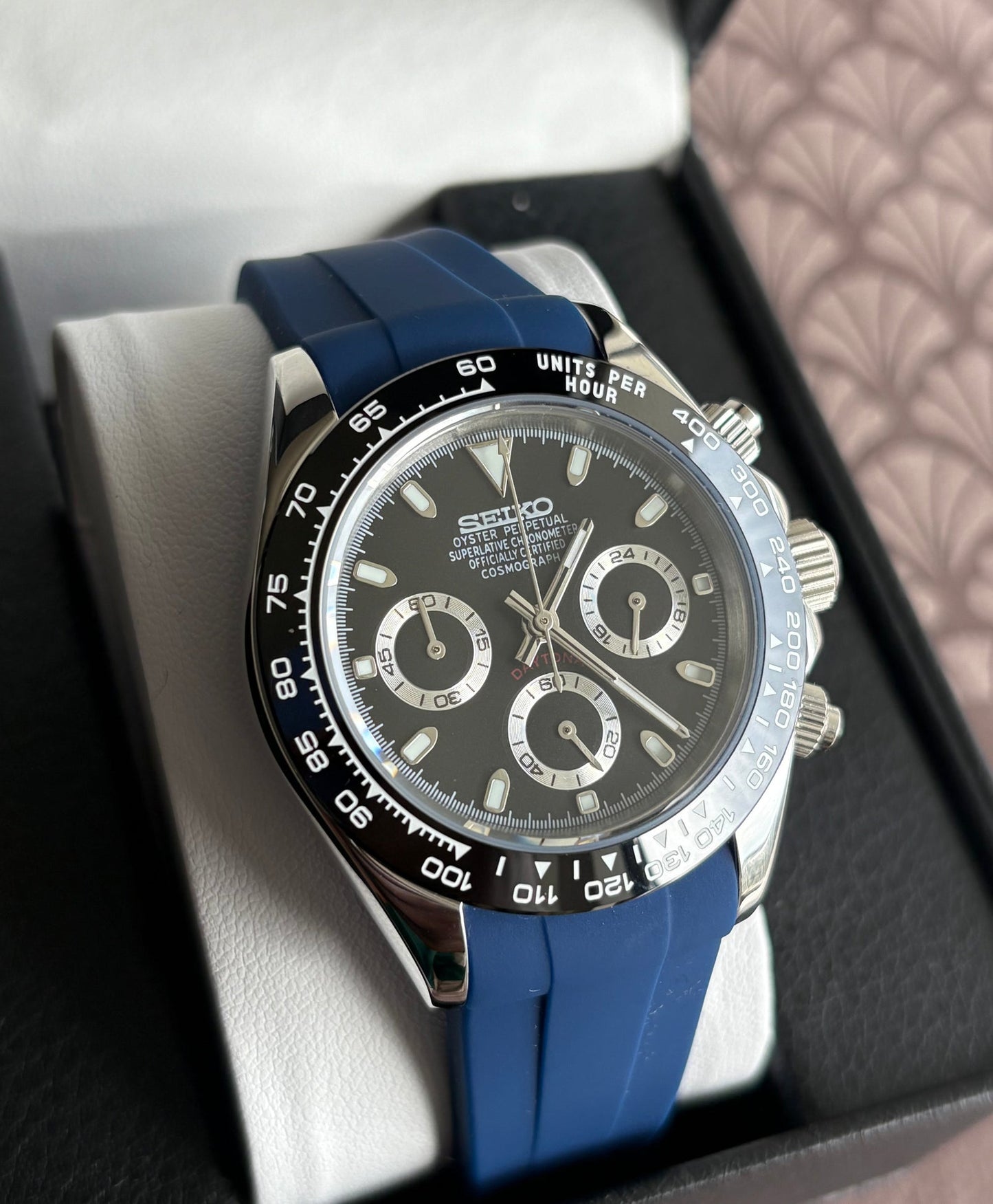 Seiko Daytona Mod ‘Black Dial/ Blue Rubber Strap’ 40