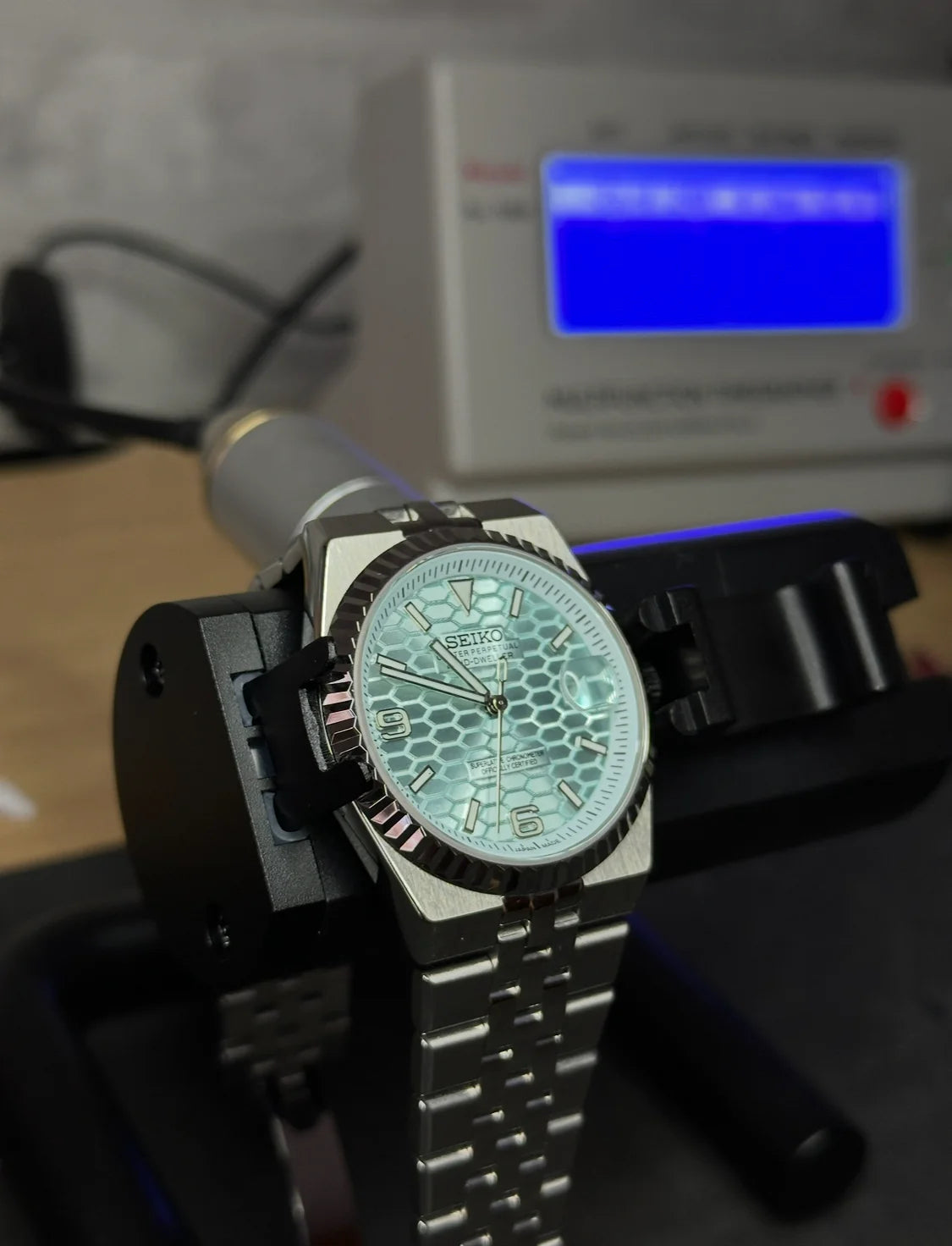 Seiko Land-Dweller Mod ‘Ice Blue Honeycomb Dial’ 39mm