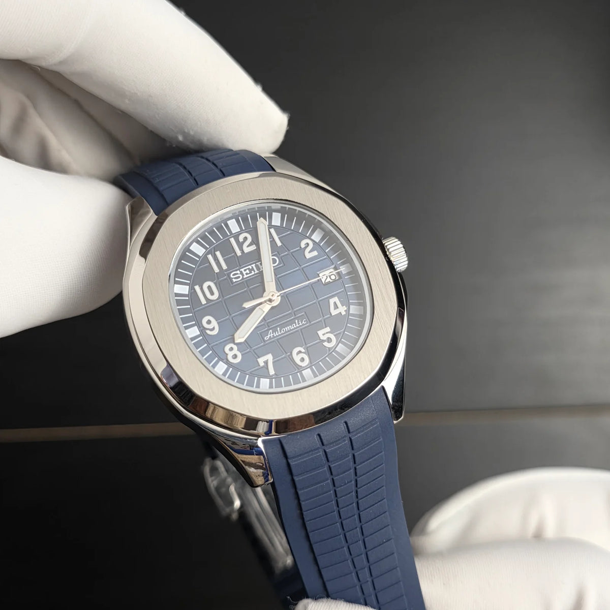 Seiko Aquanaut Mod ‘Steel Blue Dial’ Rubber Strap 40