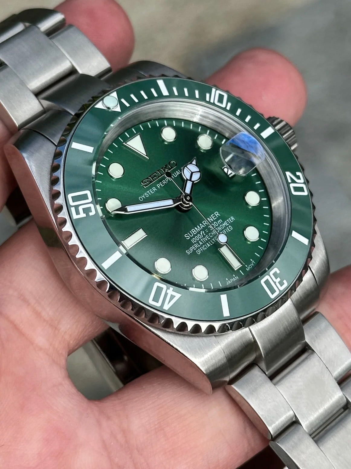 Seiko Submariner Hulk Homage Watch – NH35, 300m WR, 40mm | NH35