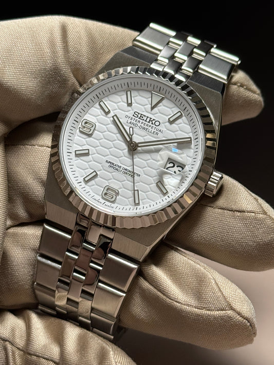 Seiko ‘Land- Dweller’ White Honeycomb Dial Mod 39mm