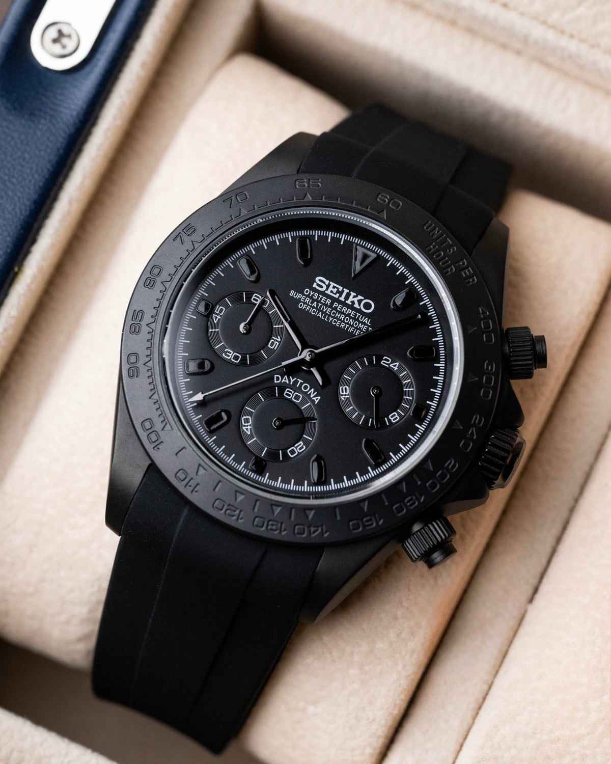 Seiko Daytona Mod ‘All Black Everything’ 40