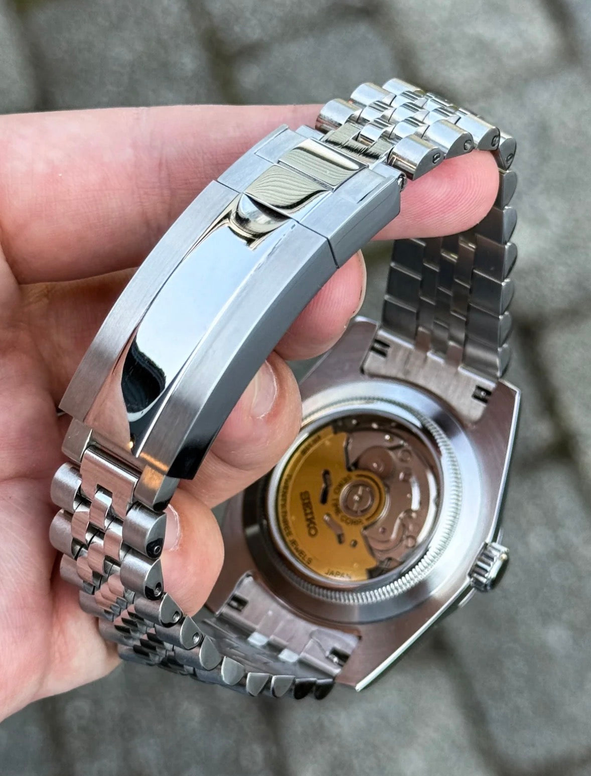 Seiko Date-just Mod ‘Platinum Arabic Dial/ Smooth Bezel’ 39