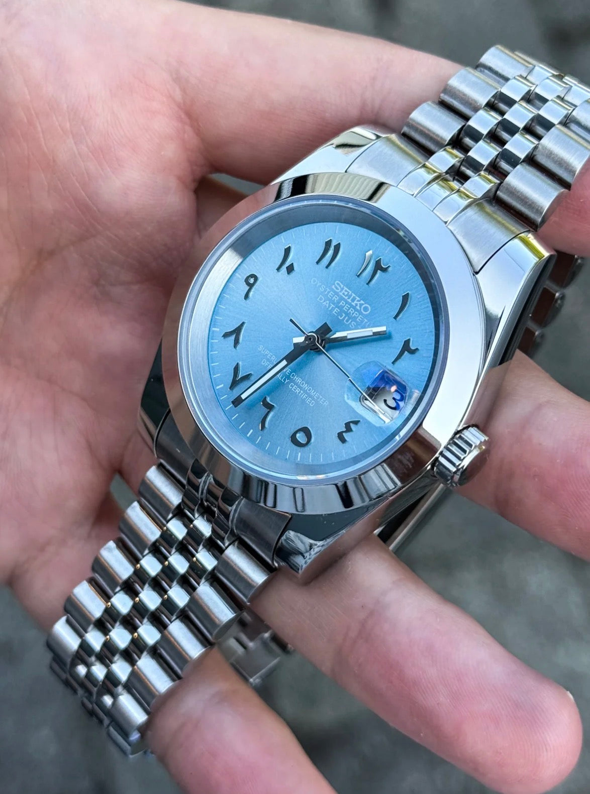 Seiko Date-just Mod ‘Platinum Arabic Dial/ Smooth Bezel’ 39