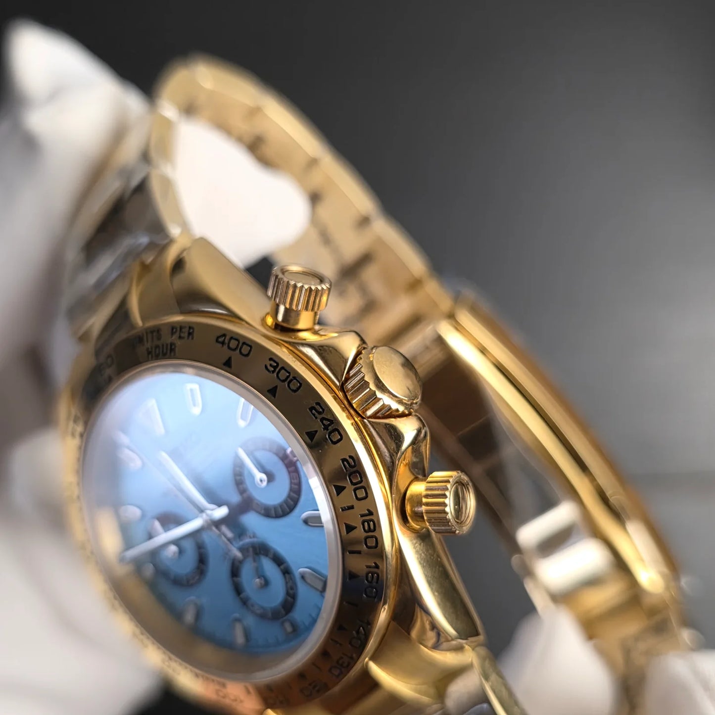 Seiko Daytona Mod ‘Full Gold/ Aqua Blue Dial’ 40