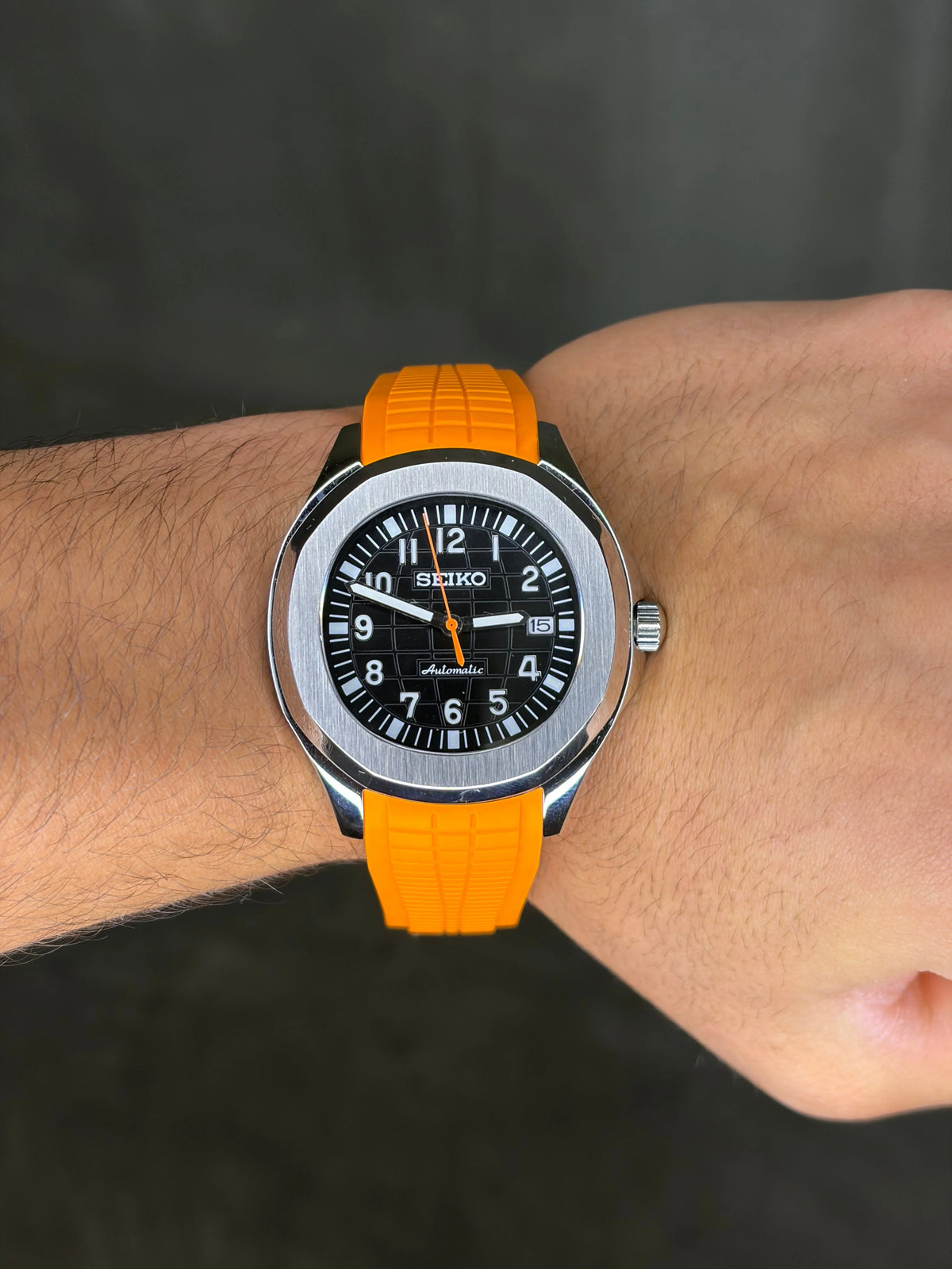 Seiko Aquanaut Mod ‘Halloween’ Orange & Black 40