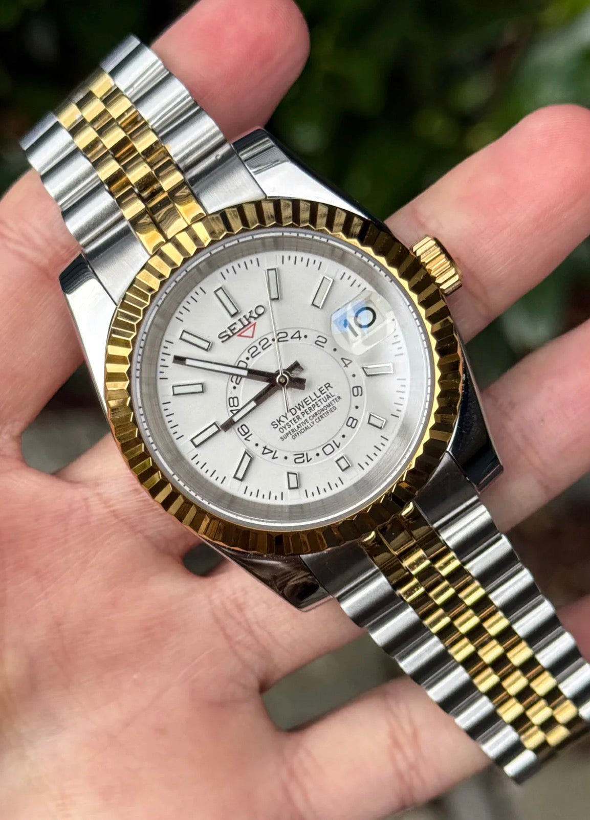 Seiko Sky-Dweller Mod ‘Gold Two-Tone White Dial’ 40