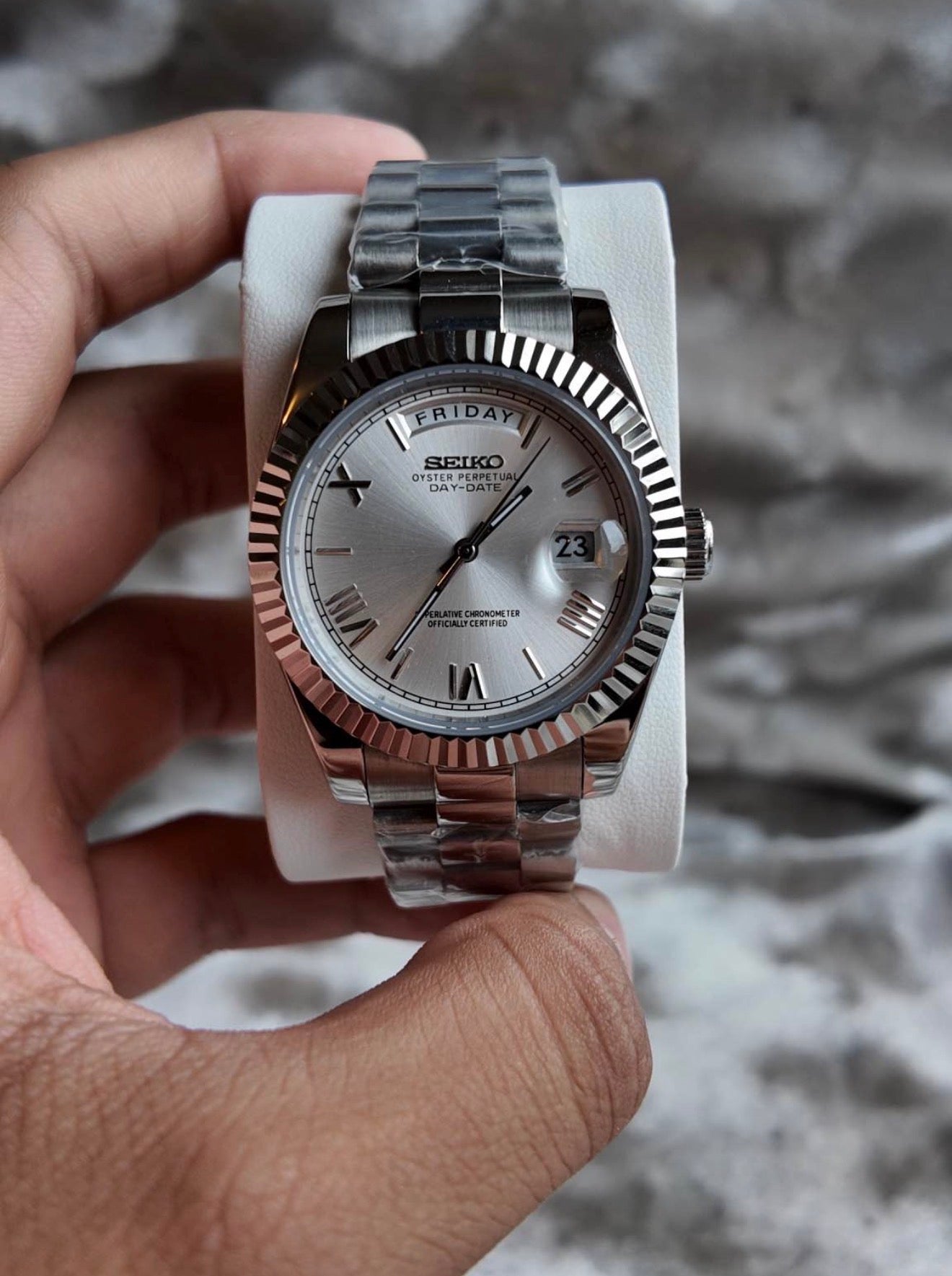 Seiko Day-date Mod ‘Steel Silver Dial’ 36/39