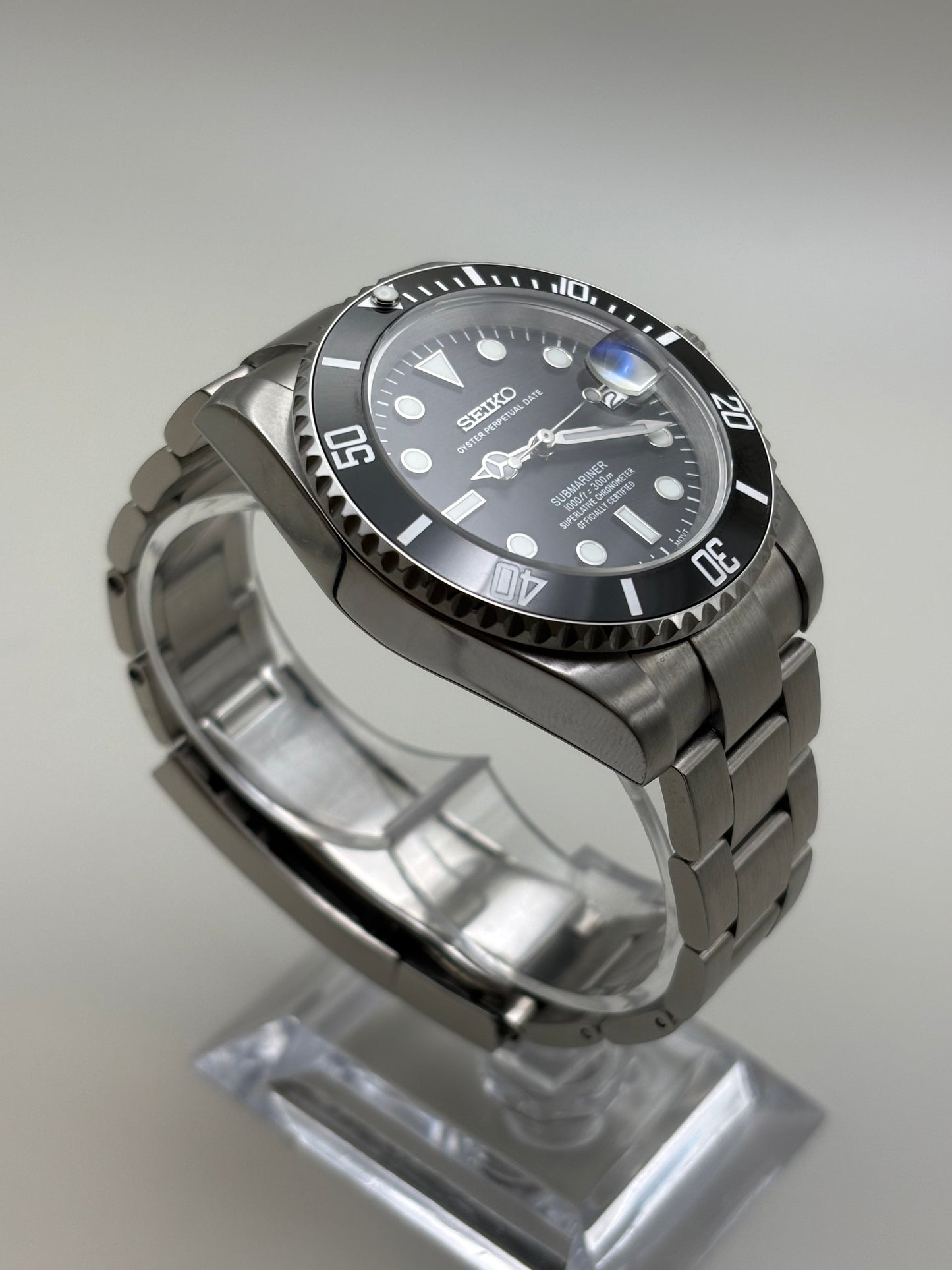 Black- Steel Seiko Submariner 40